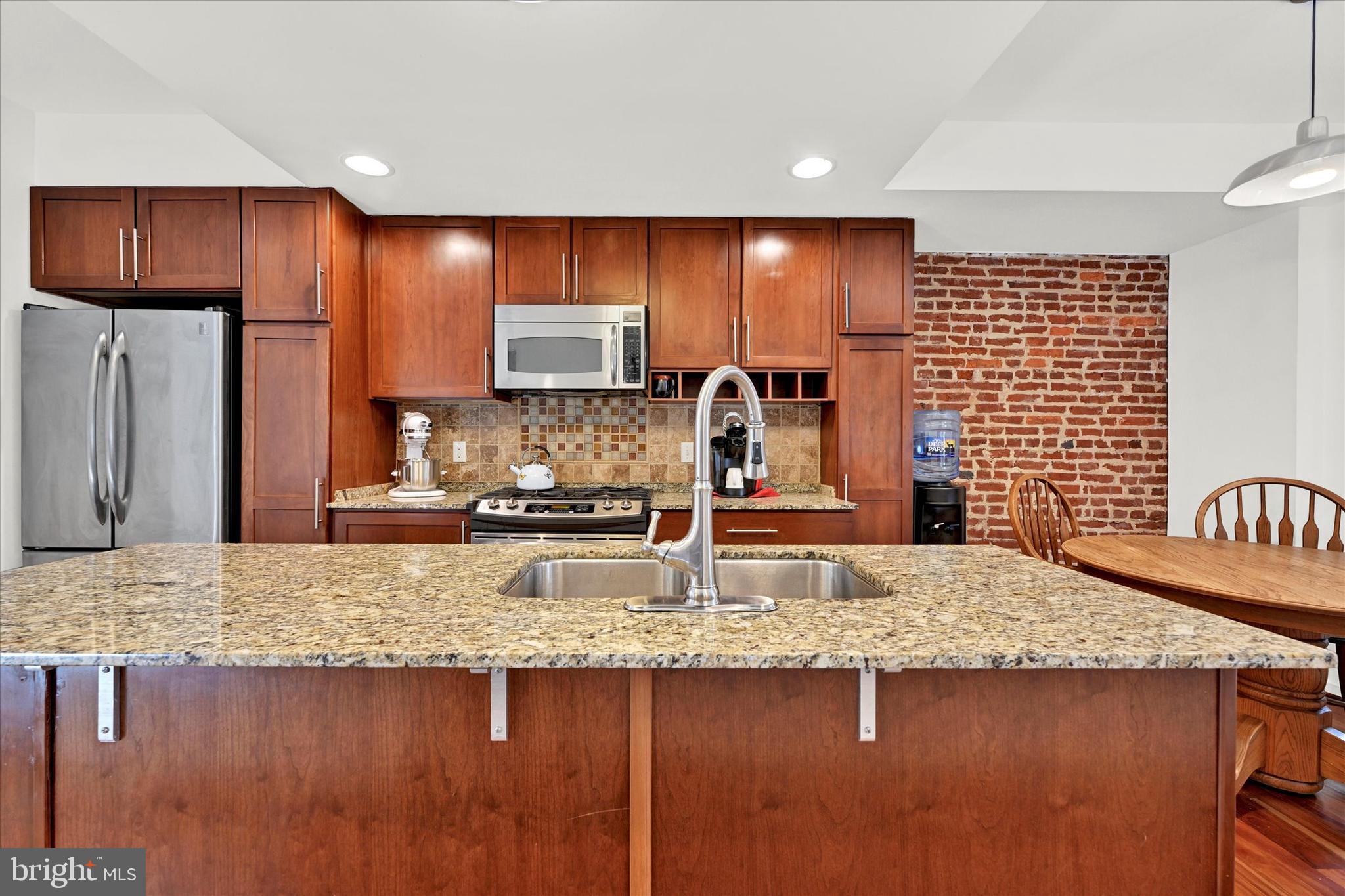 PATTERSON PARK - Residential Lease