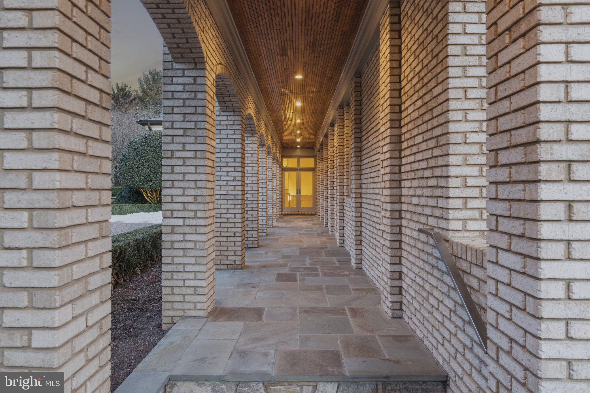 FORESTVILLE - Residential