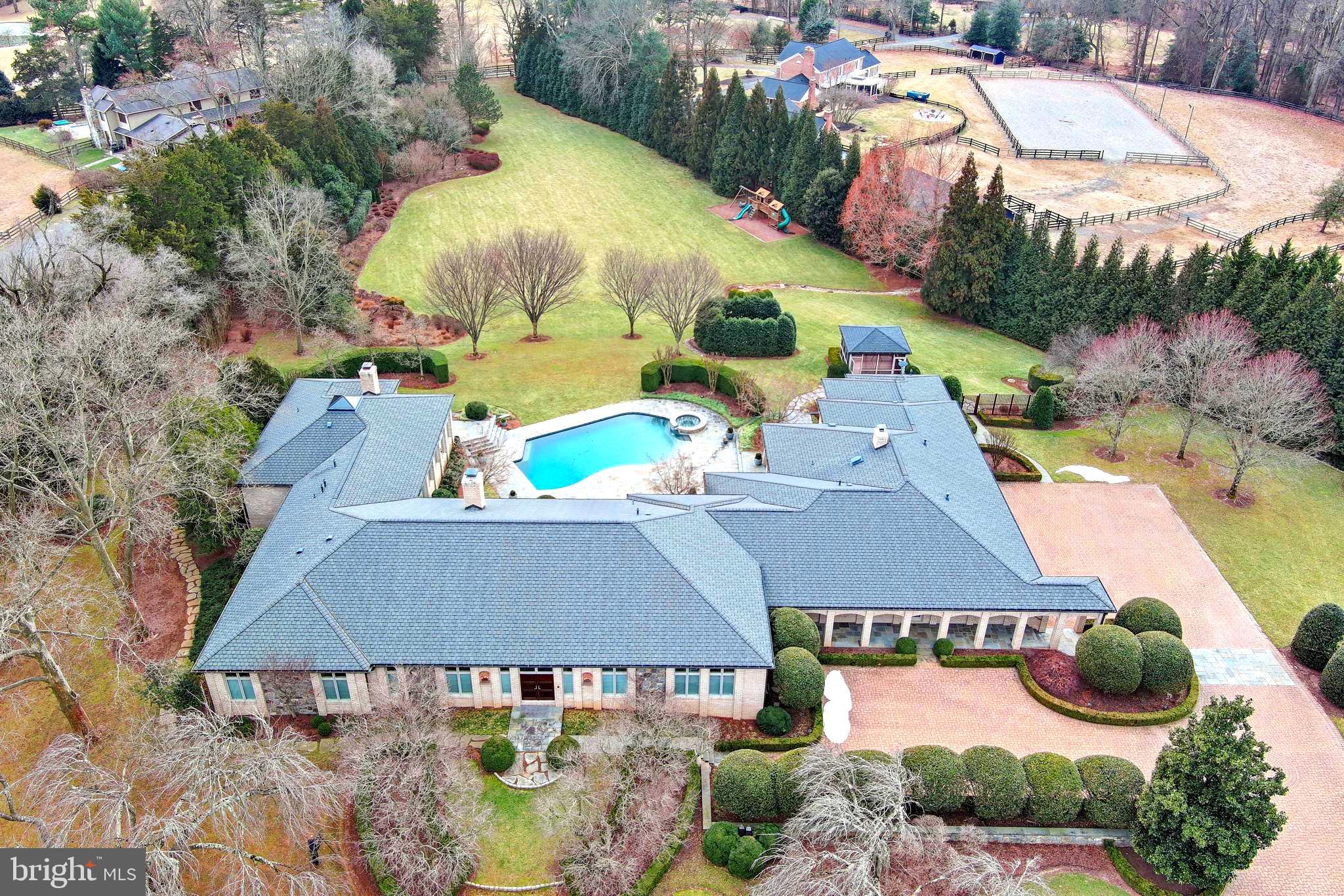 FORESTVILLE - Residential