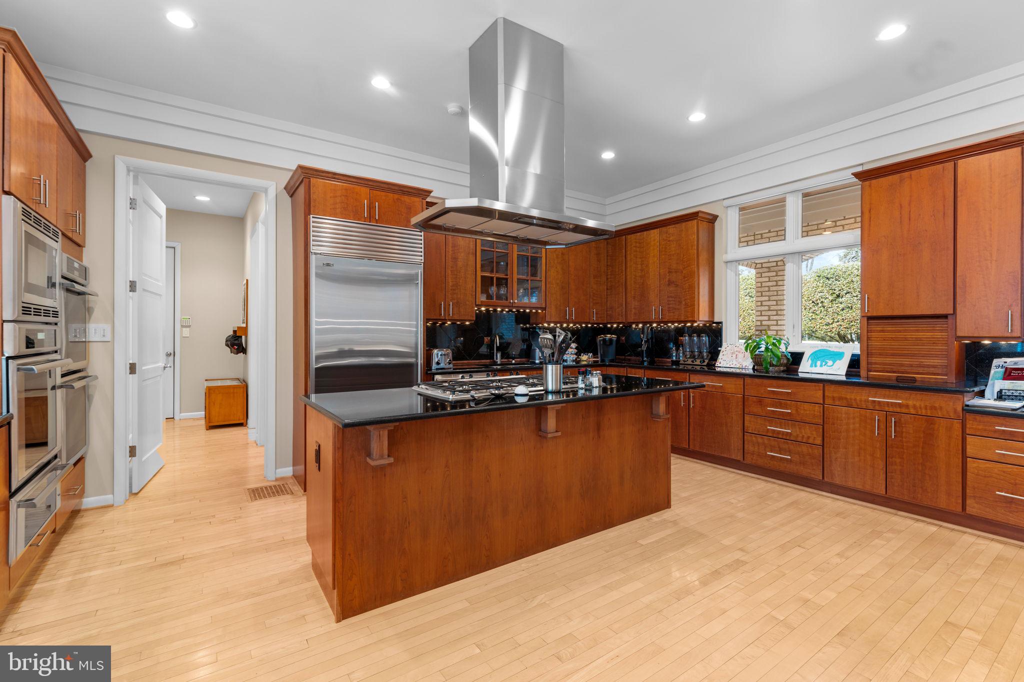 FORESTVILLE - Residential