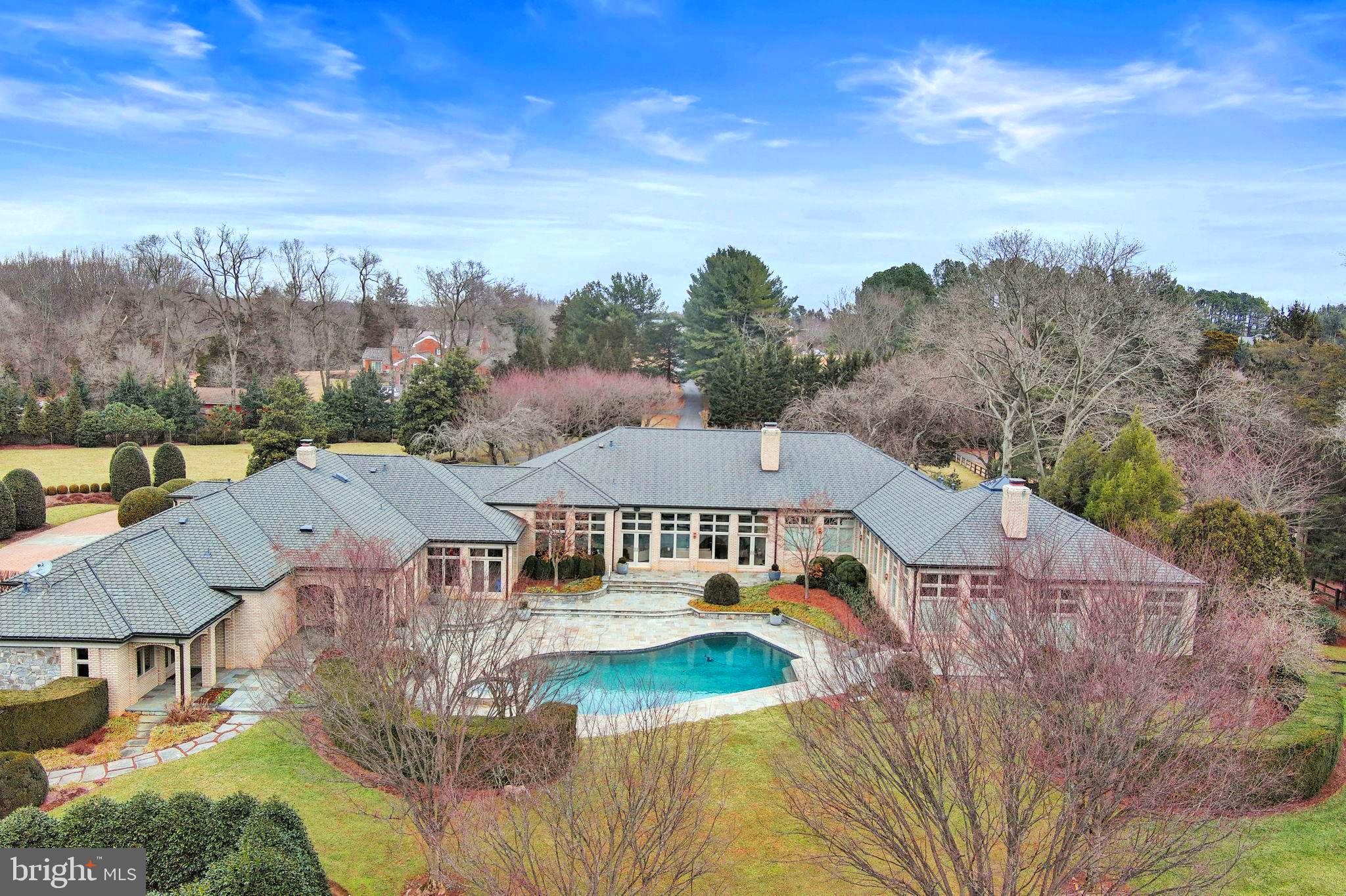 FORESTVILLE - Residential