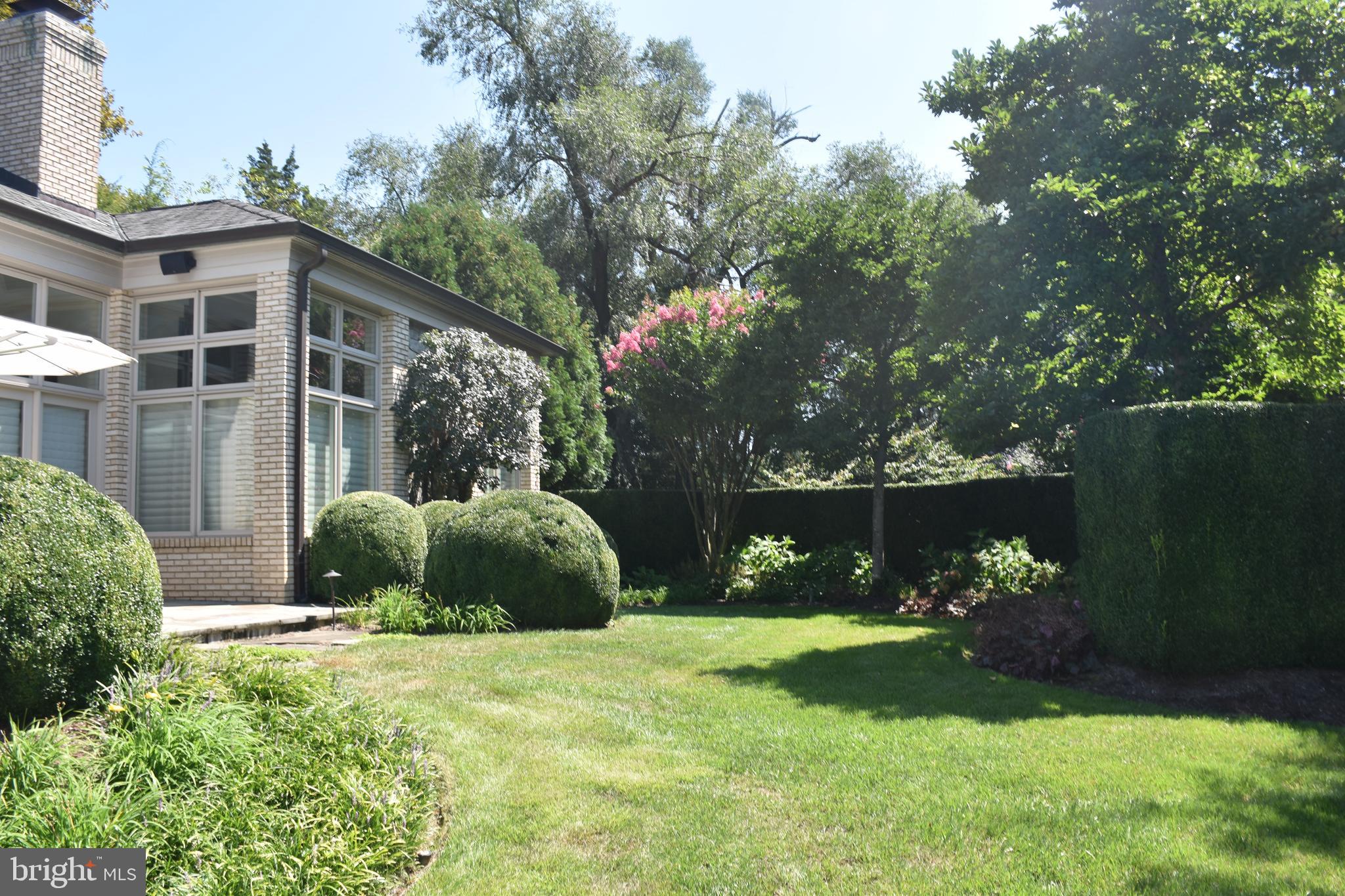 FORESTVILLE - Residential