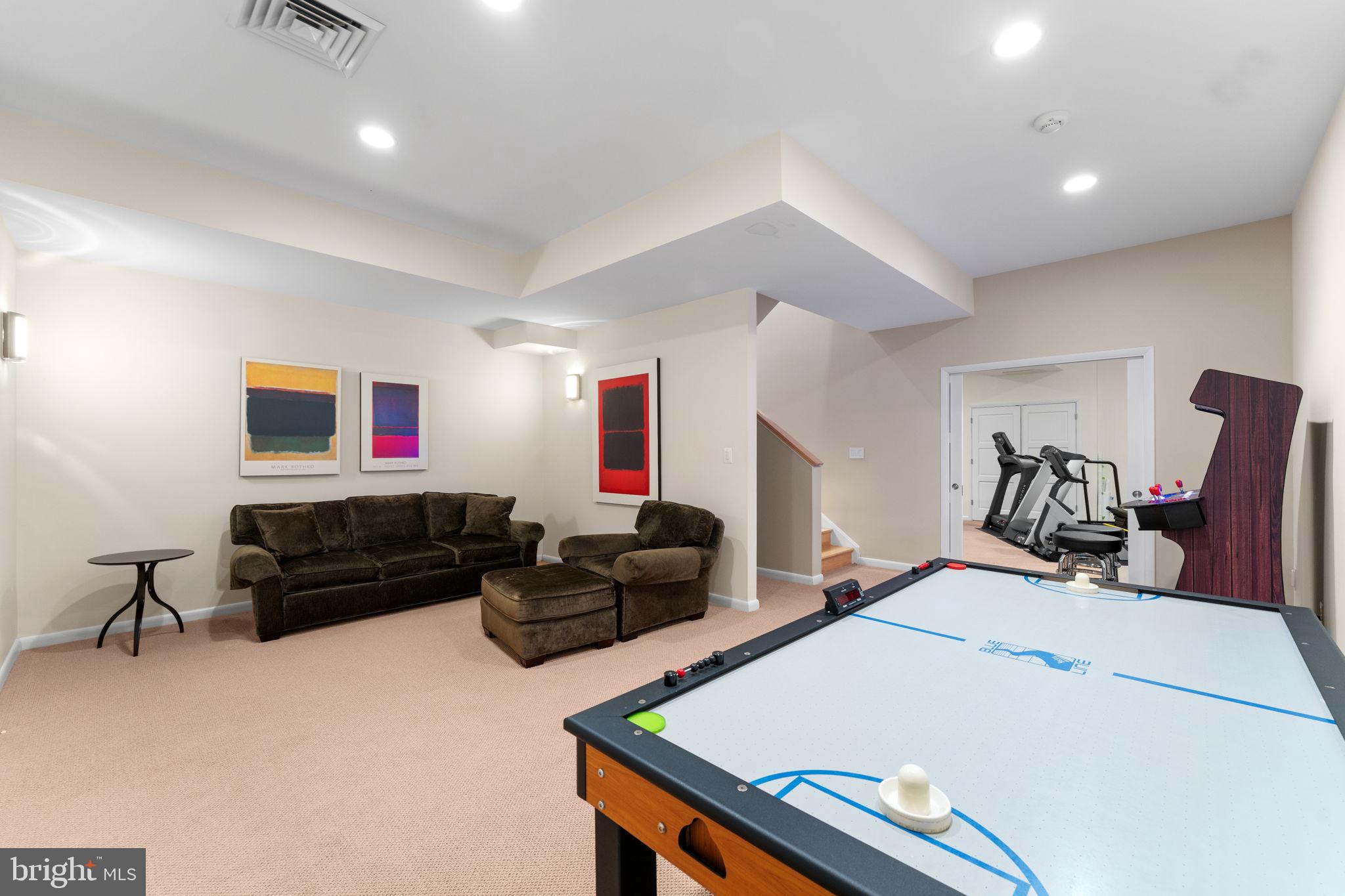 FORESTVILLE - Residential