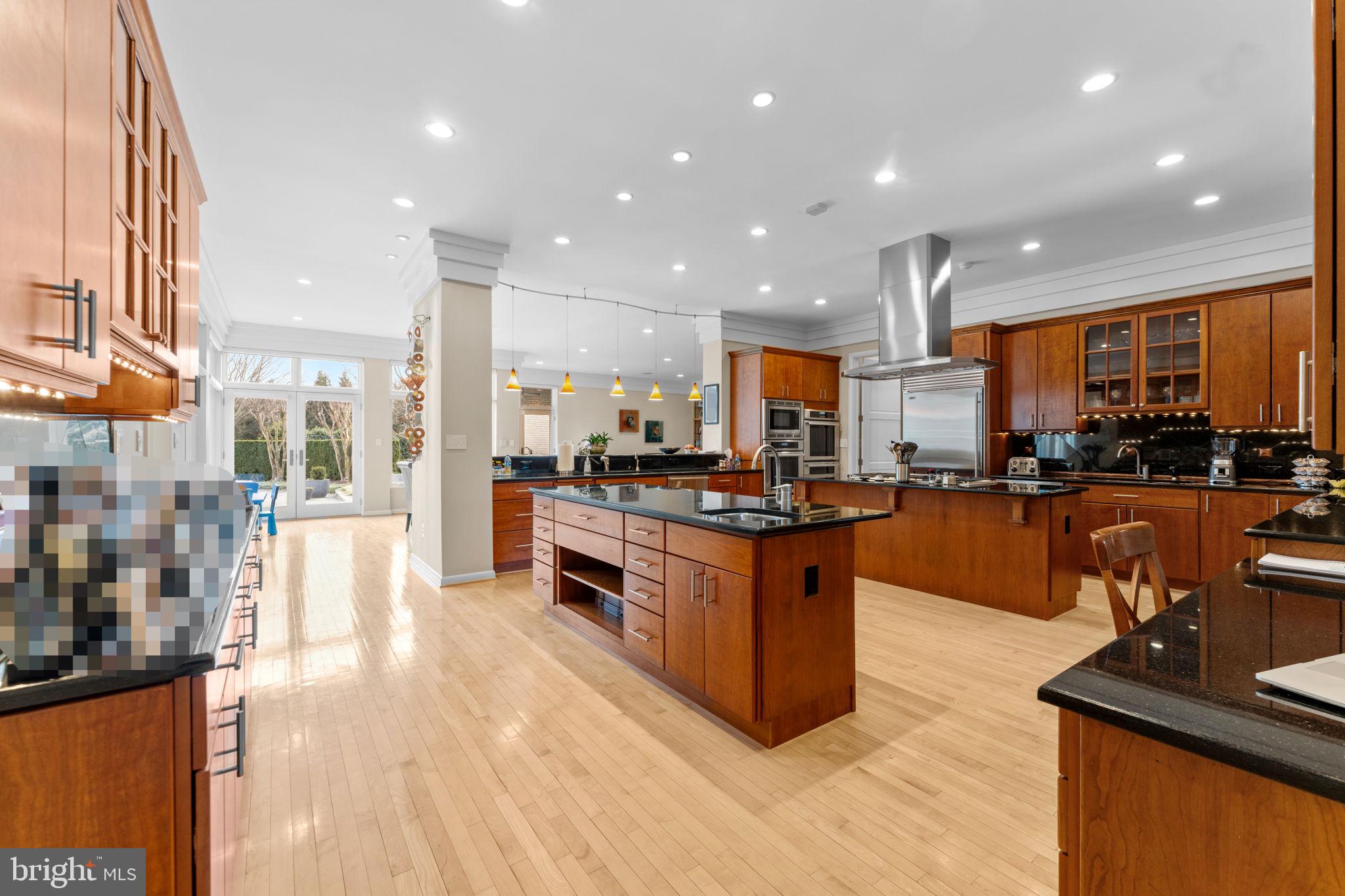 FORESTVILLE - Residential