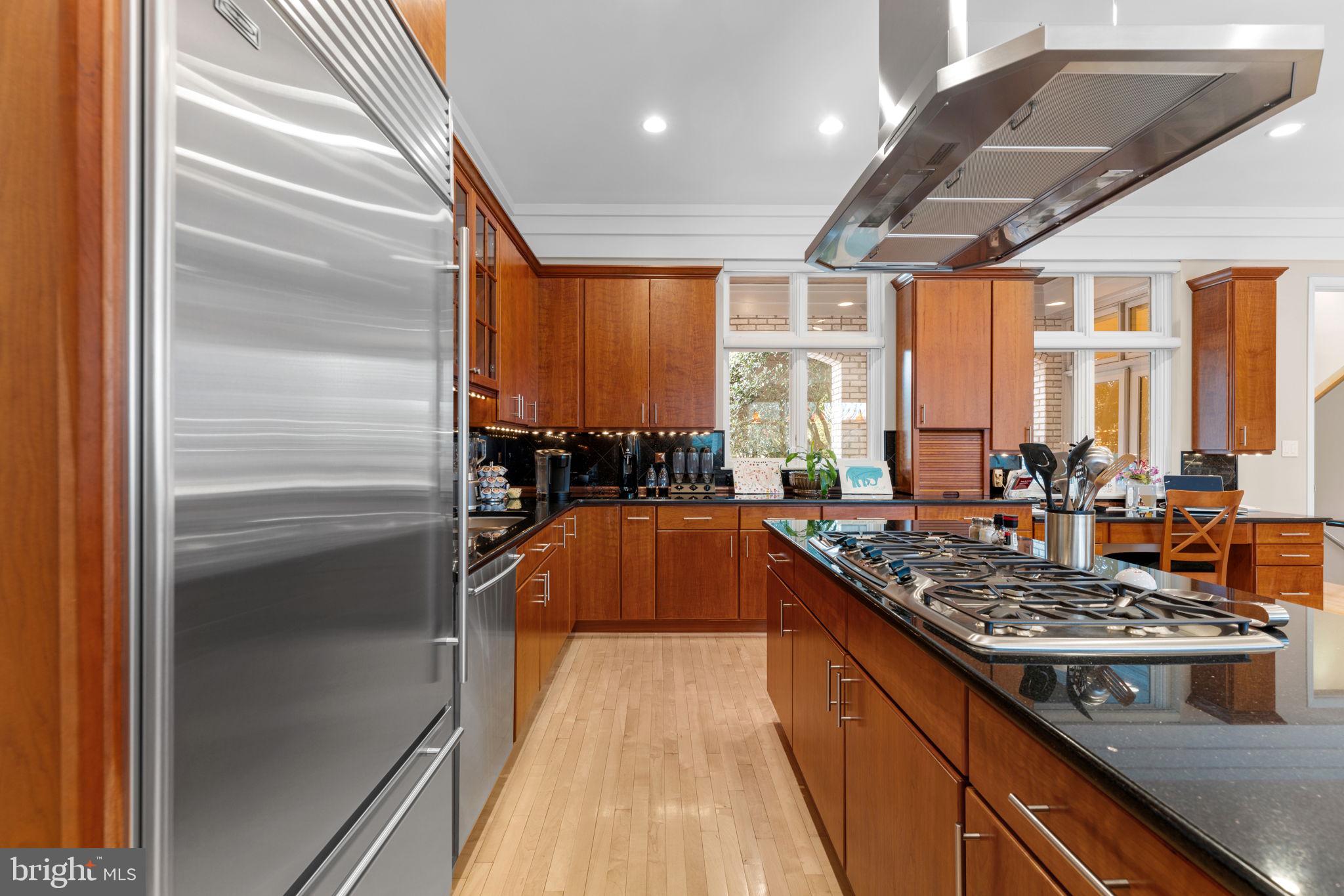 FORESTVILLE - Residential