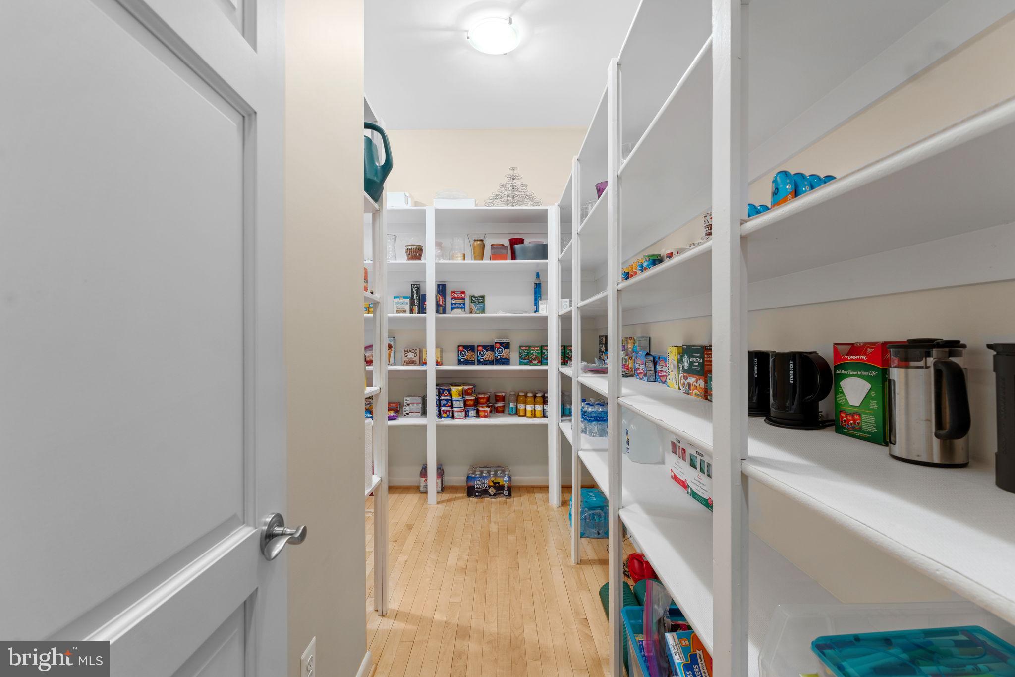 FORESTVILLE - Residential