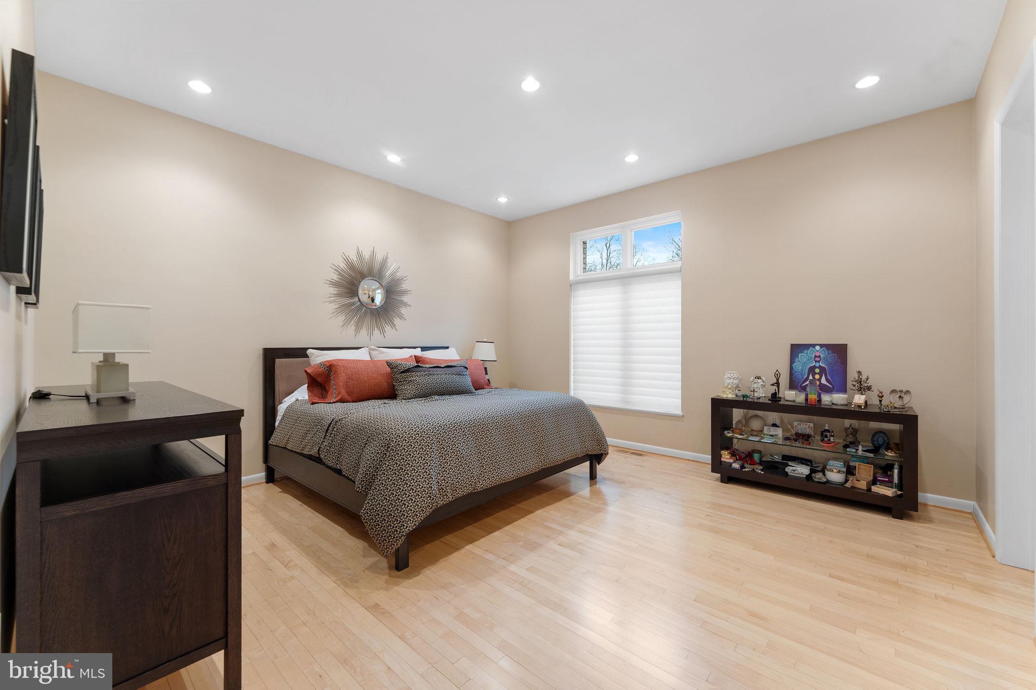 FORESTVILLE - Residential