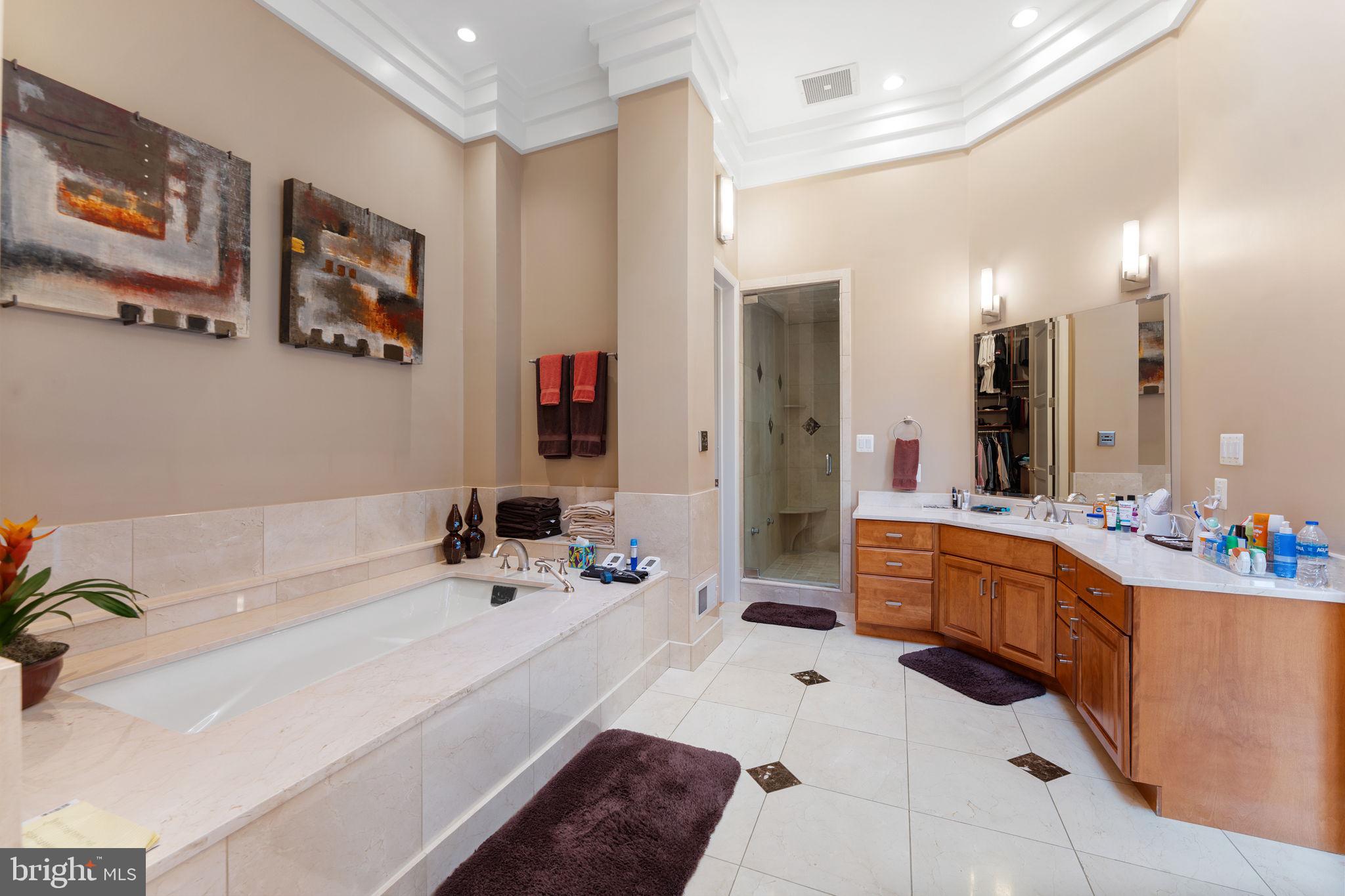 FORESTVILLE - Residential