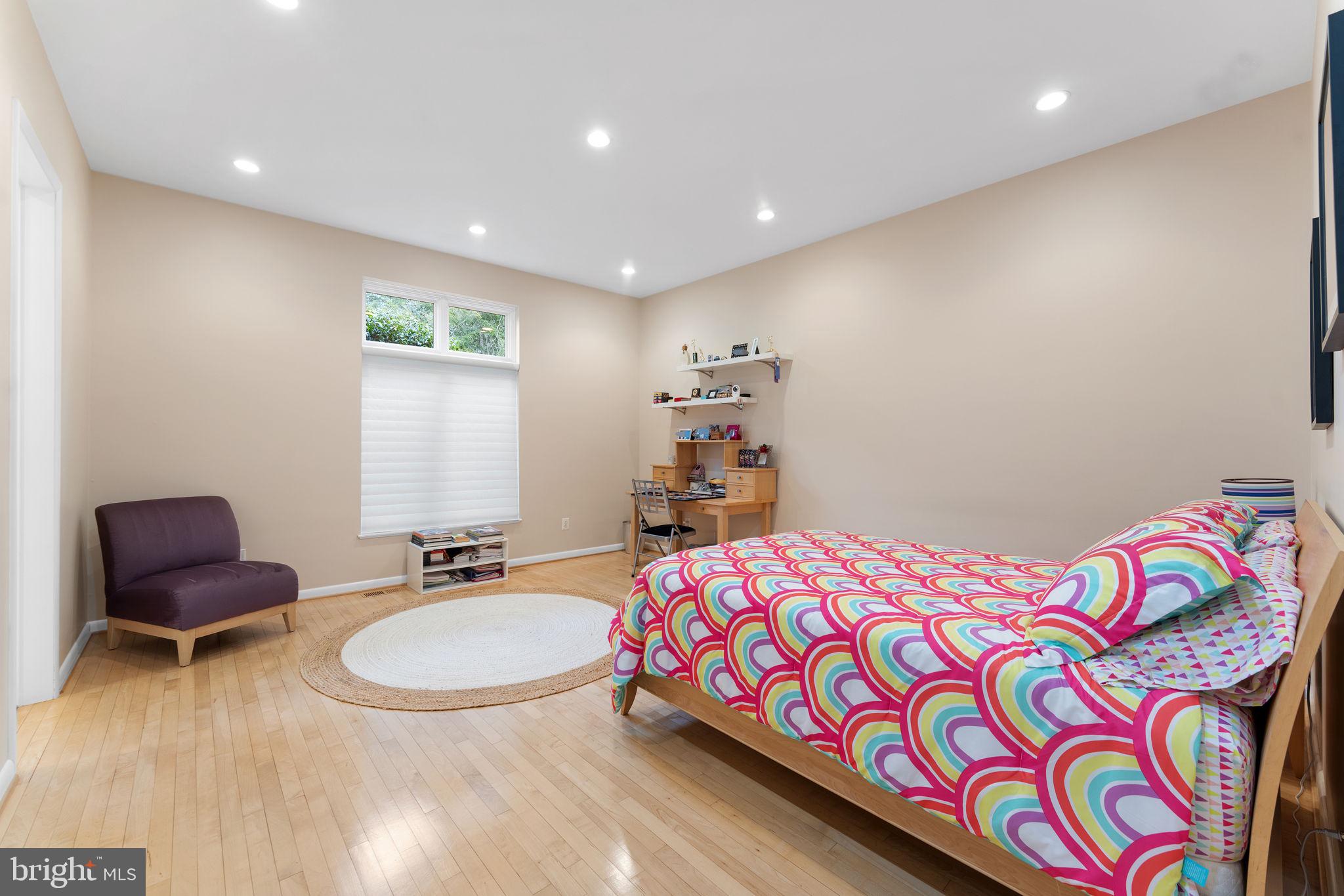 FORESTVILLE - Residential