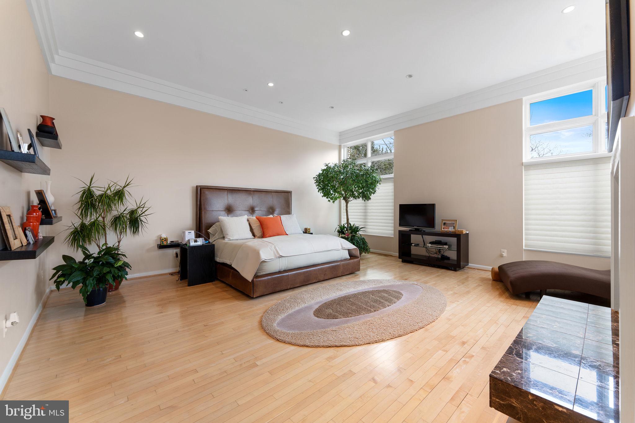 FORESTVILLE - Residential