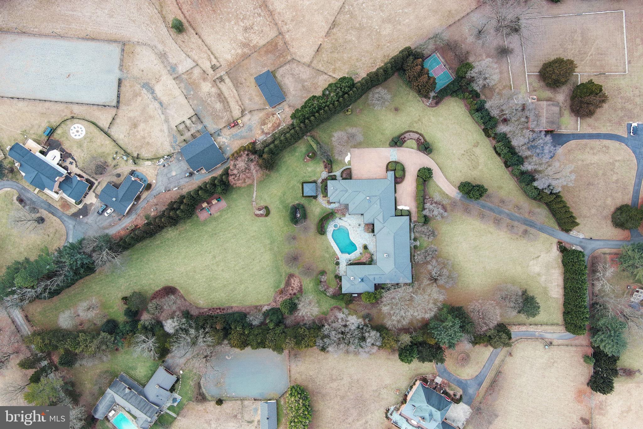 FORESTVILLE - Residential