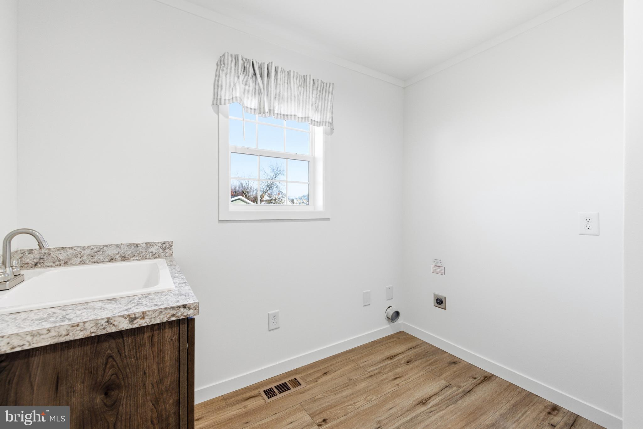 TOWN OF STANLEY - Residential