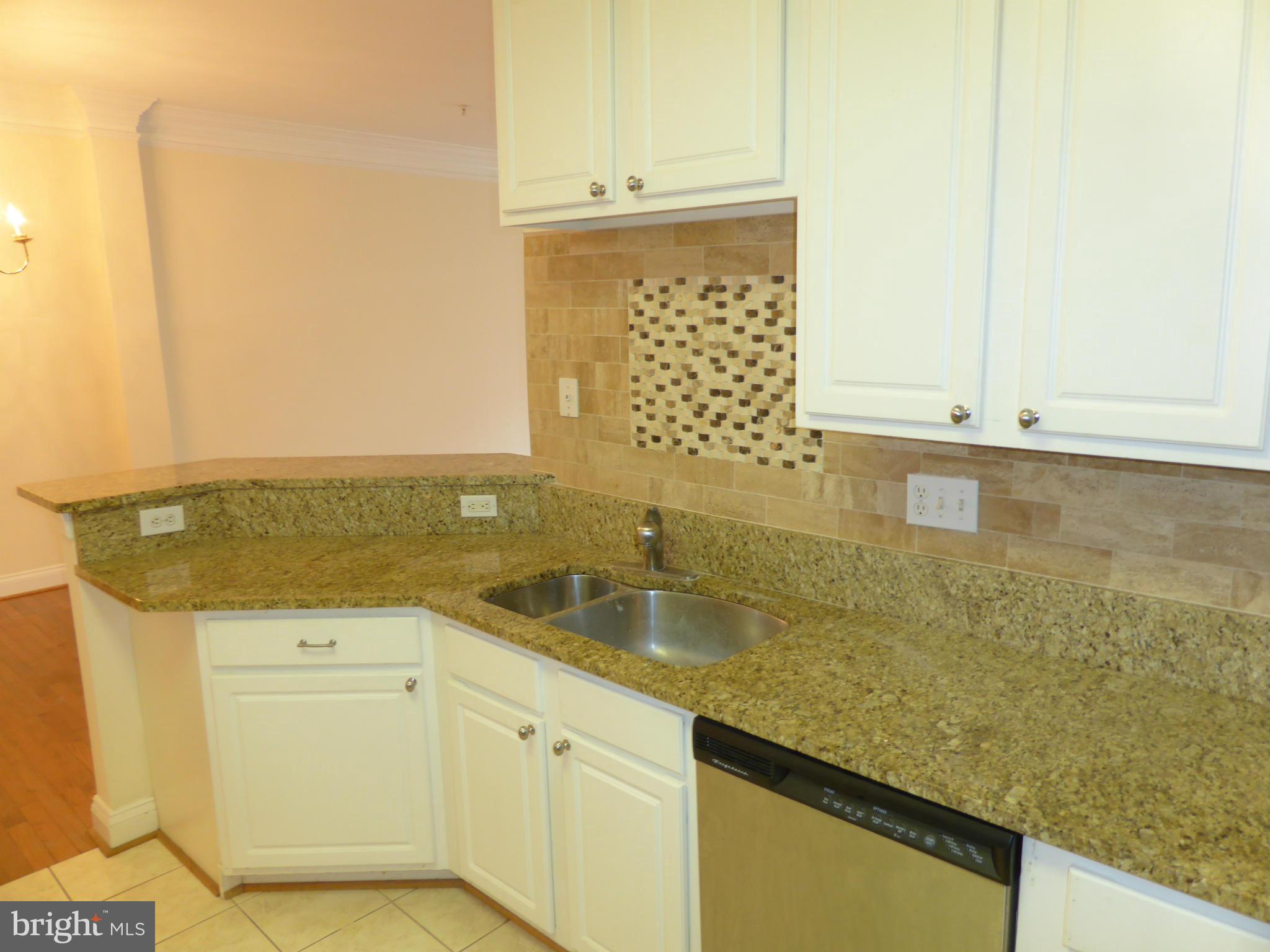 CAMERON STATION - Residential Lease