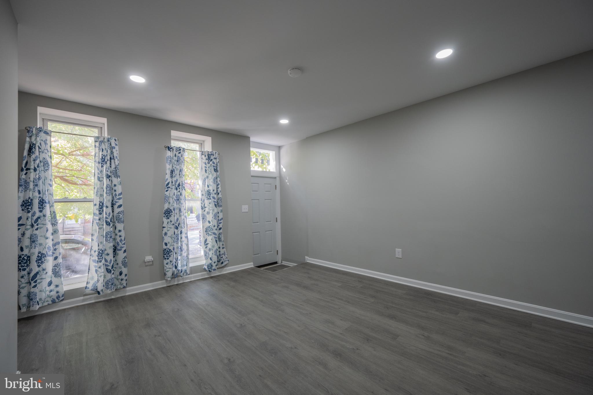 OLIVER - Residential