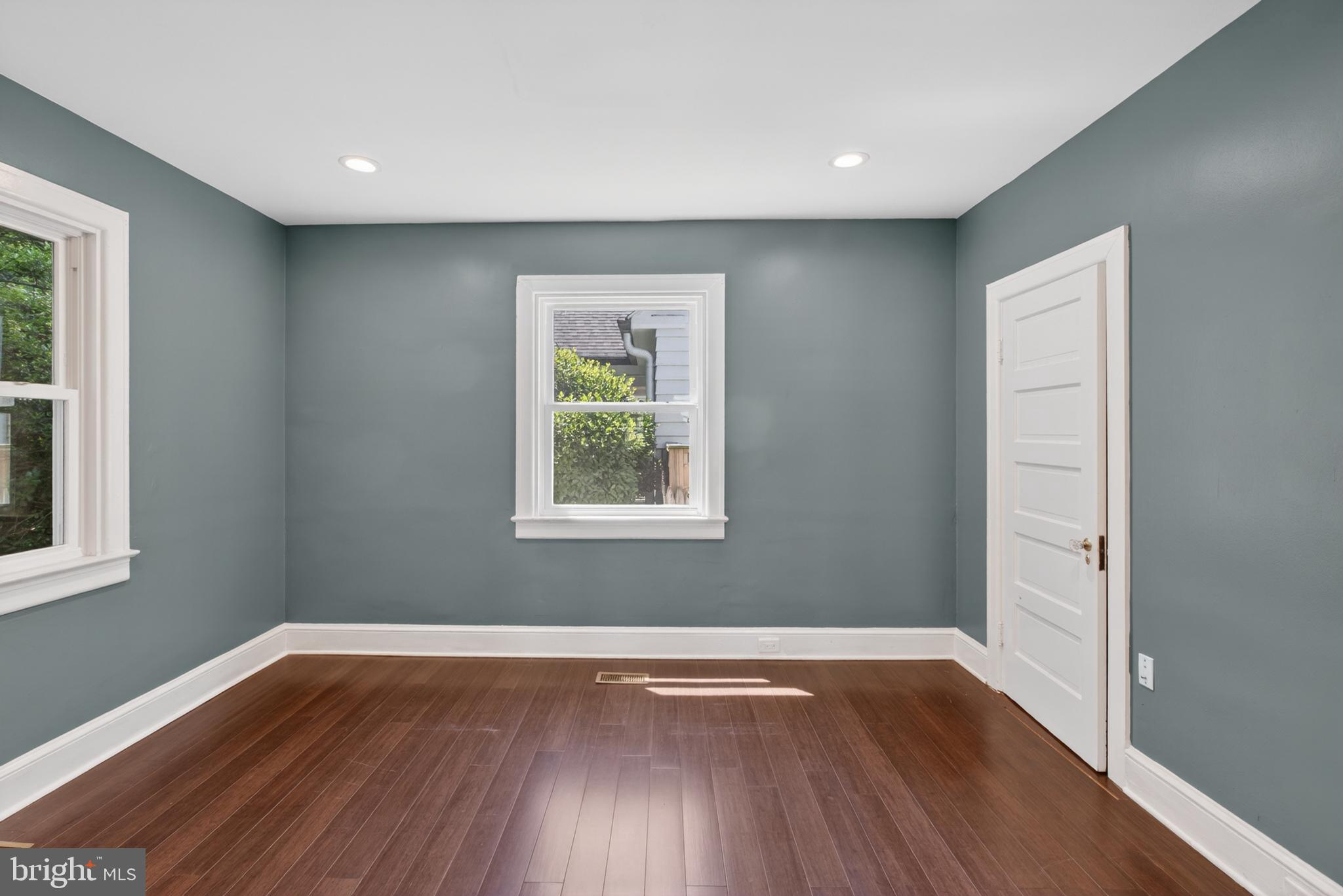 NORWOOD HEIGHTS - Residential