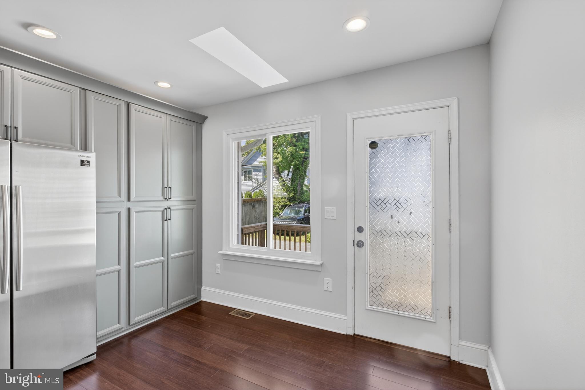 NORWOOD HEIGHTS - Residential