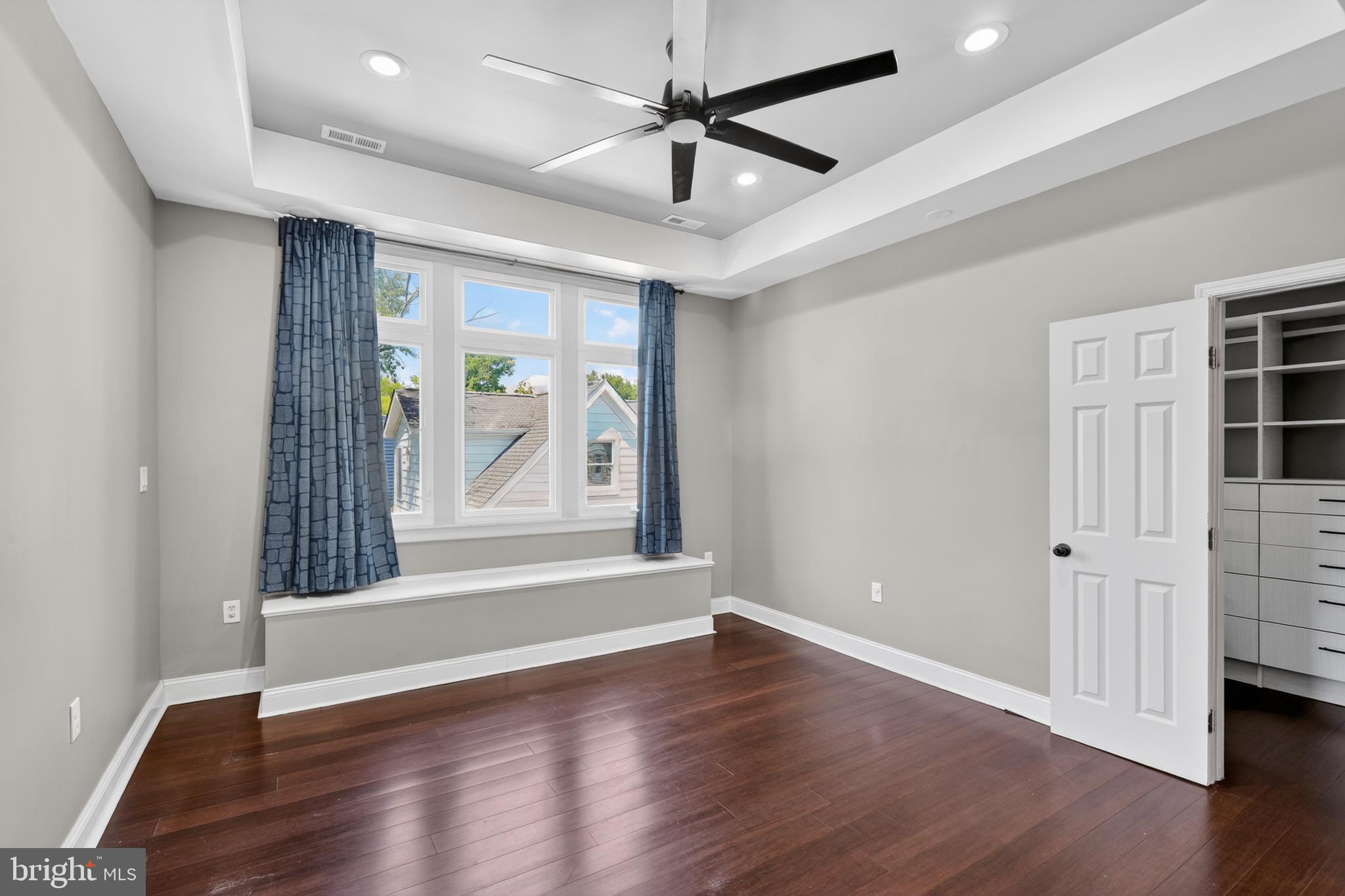 NORWOOD HEIGHTS - Residential