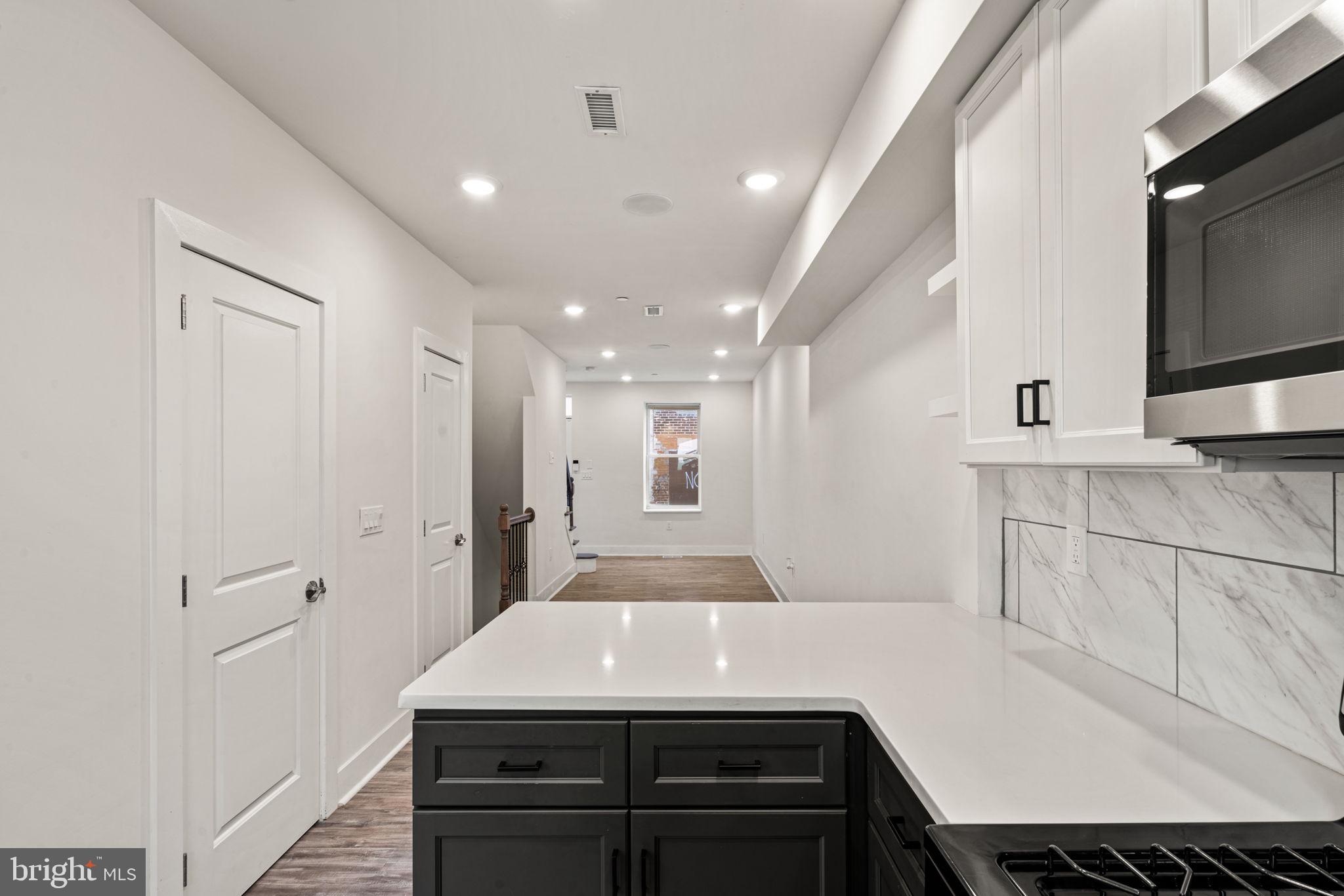 OLDE KENSINGTON - Residential