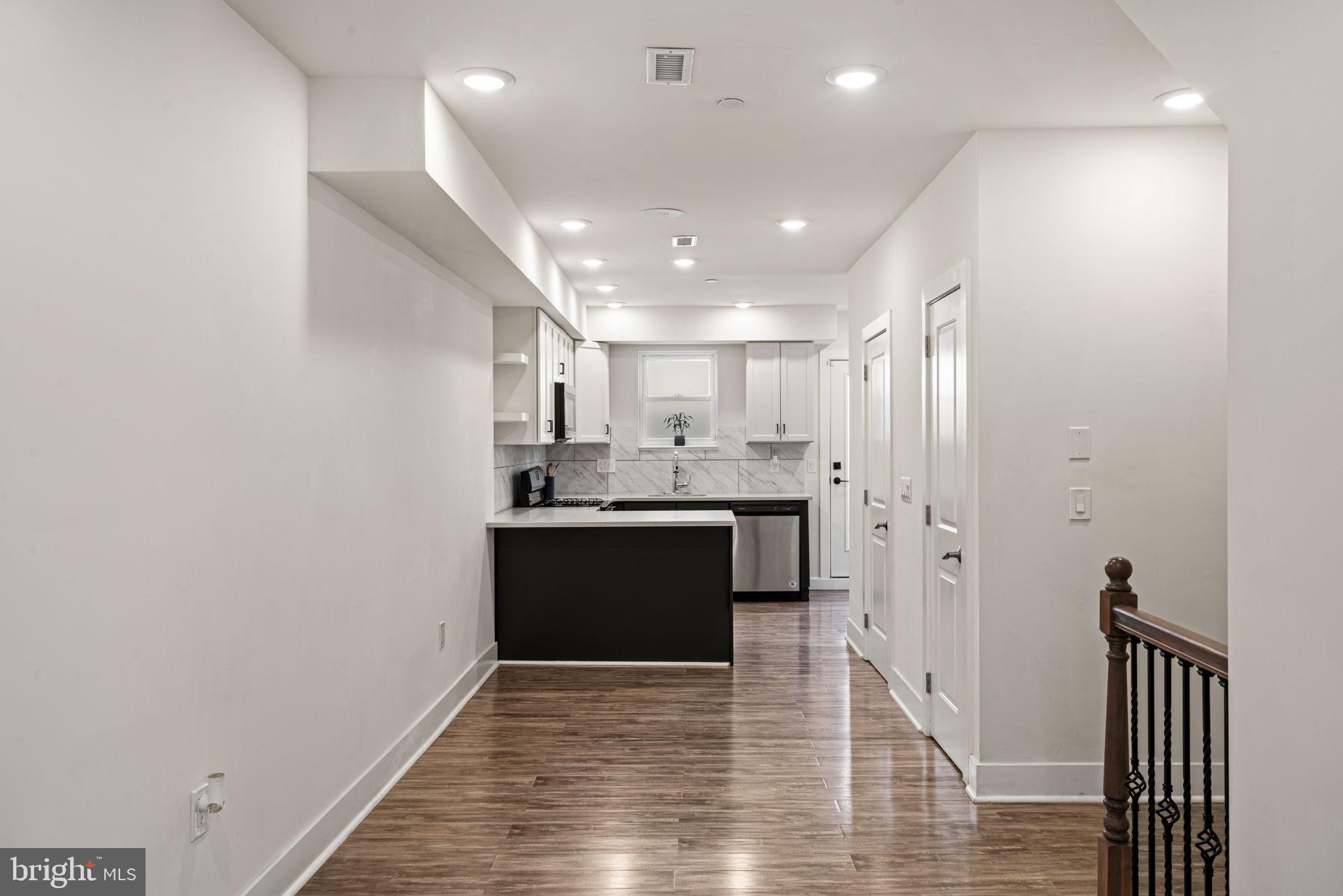 OLDE KENSINGTON - Residential