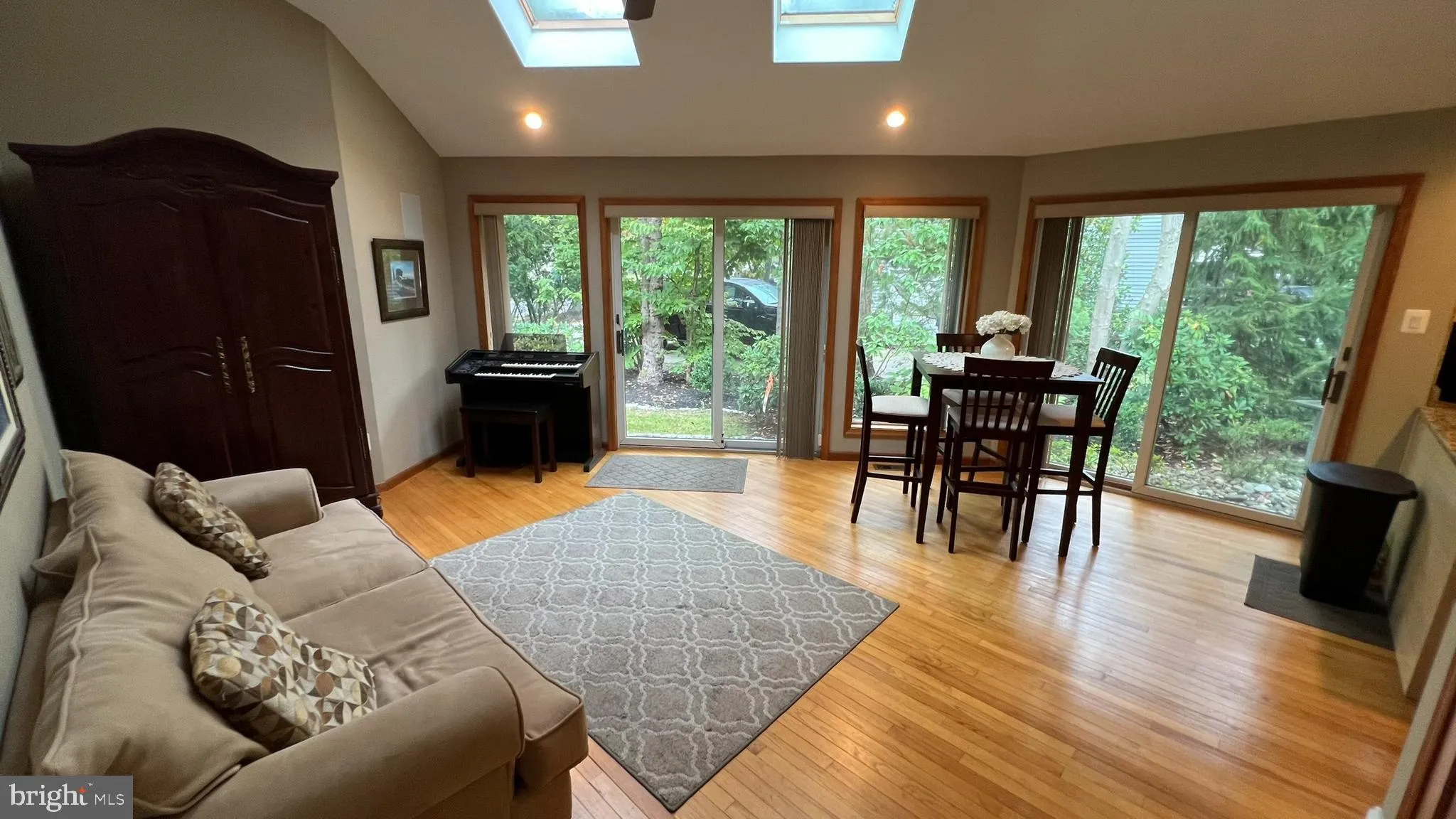 Voorhees, New Jersey 08043, United States, 3 Bedrooms Bedrooms, ,3 BathroomsBathrooms,Residential,Pending,42075