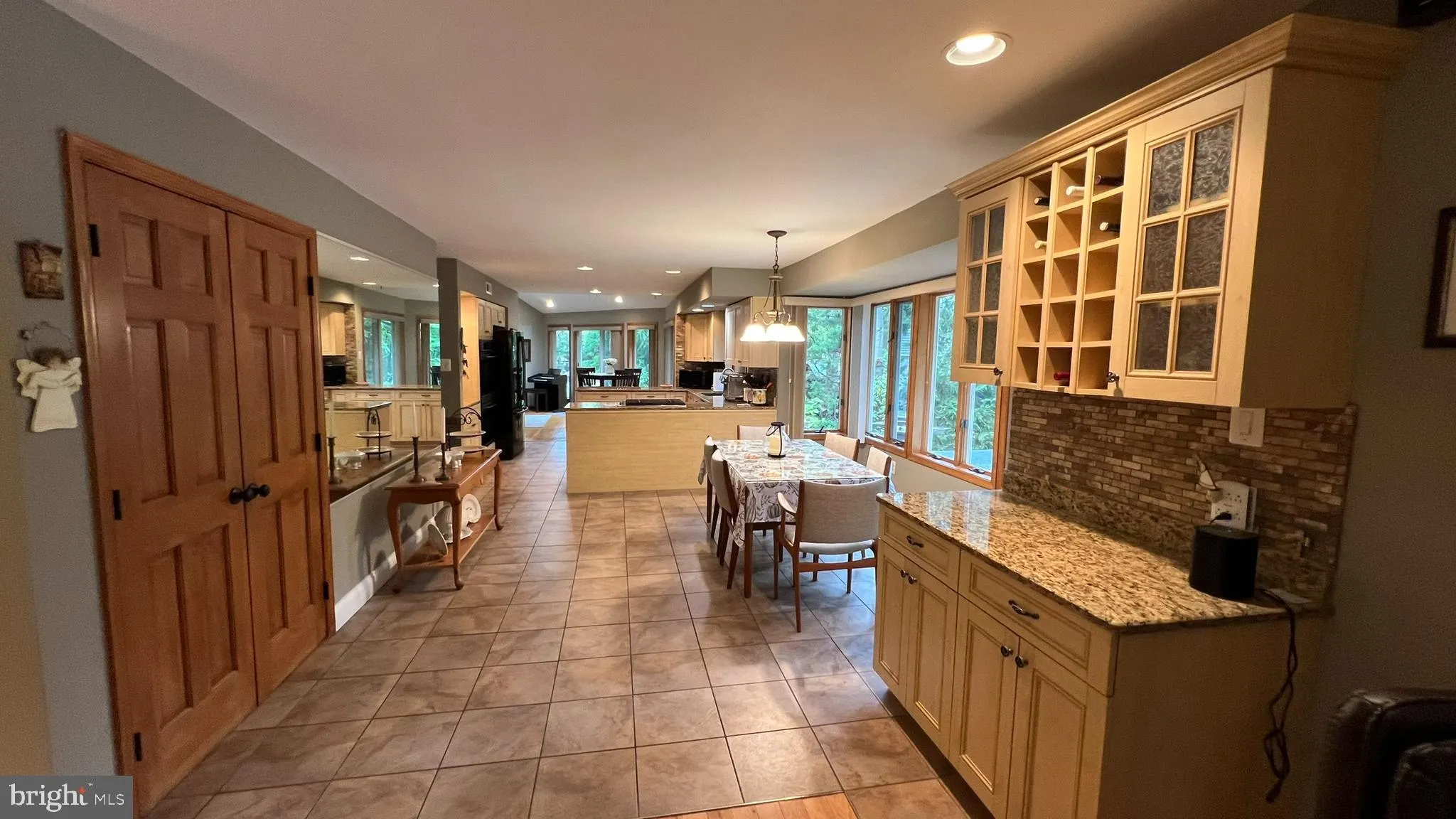 Voorhees, New Jersey 08043, United States, 3 Bedrooms Bedrooms, ,3 BathroomsBathrooms,Residential,Pending,42075