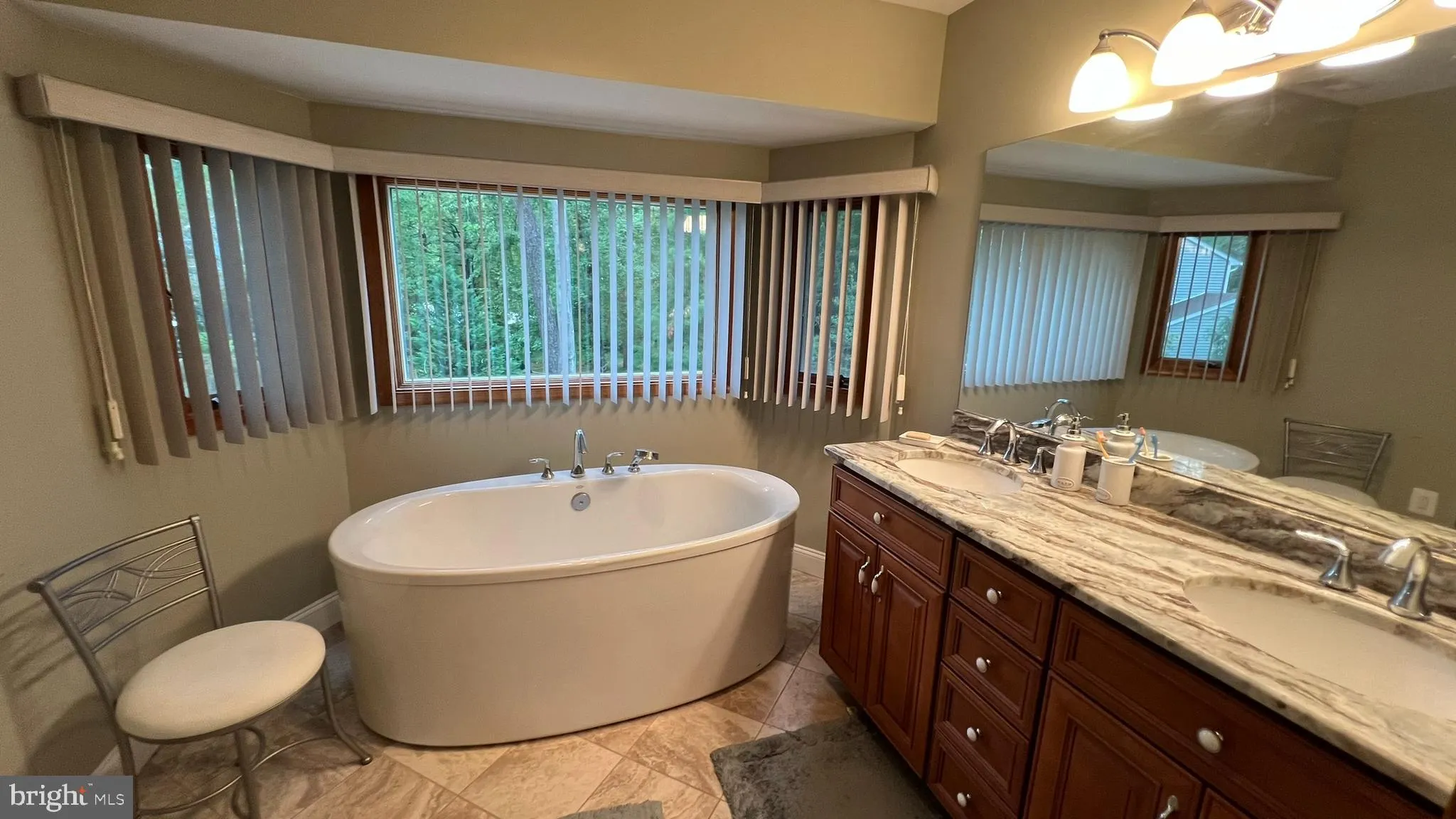 Voorhees, New Jersey 08043, United States, 3 Bedrooms Bedrooms, ,3 BathroomsBathrooms,Residential,Pending,42075