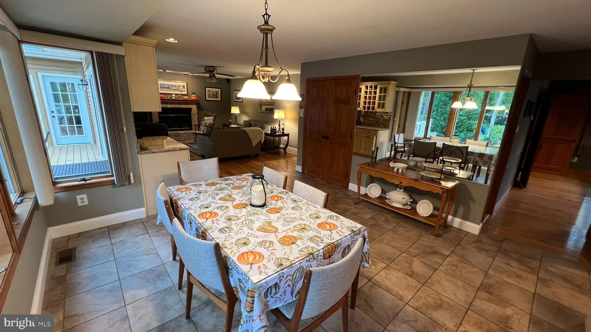 Voorhees, New Jersey 08043, United States, 3 Bedrooms Bedrooms, ,3 BathroomsBathrooms,Residential,Pending,42075