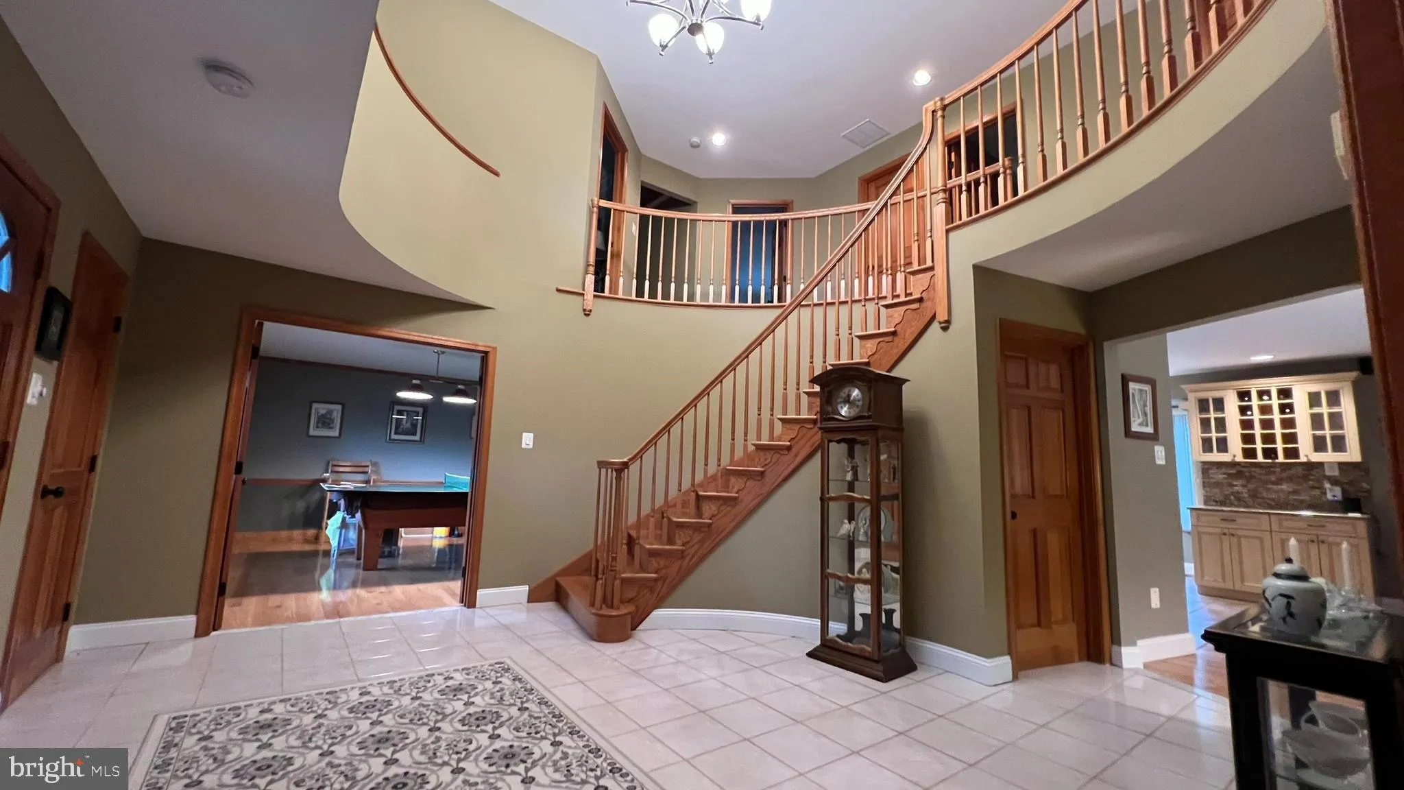 Voorhees, New Jersey 08043, United States, 3 Bedrooms Bedrooms, ,3 BathroomsBathrooms,Residential,Pending,42075