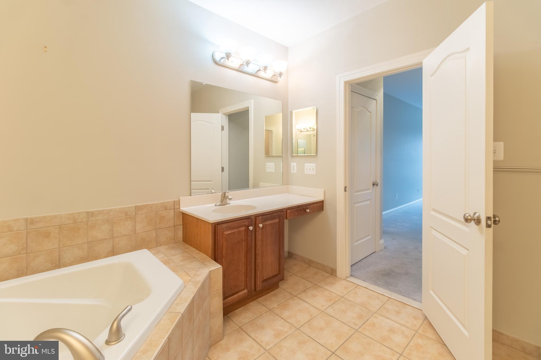 FAIRWOOD - Residential Lease