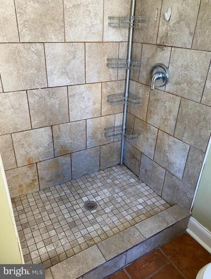 MANAYUNK - Residential Lease