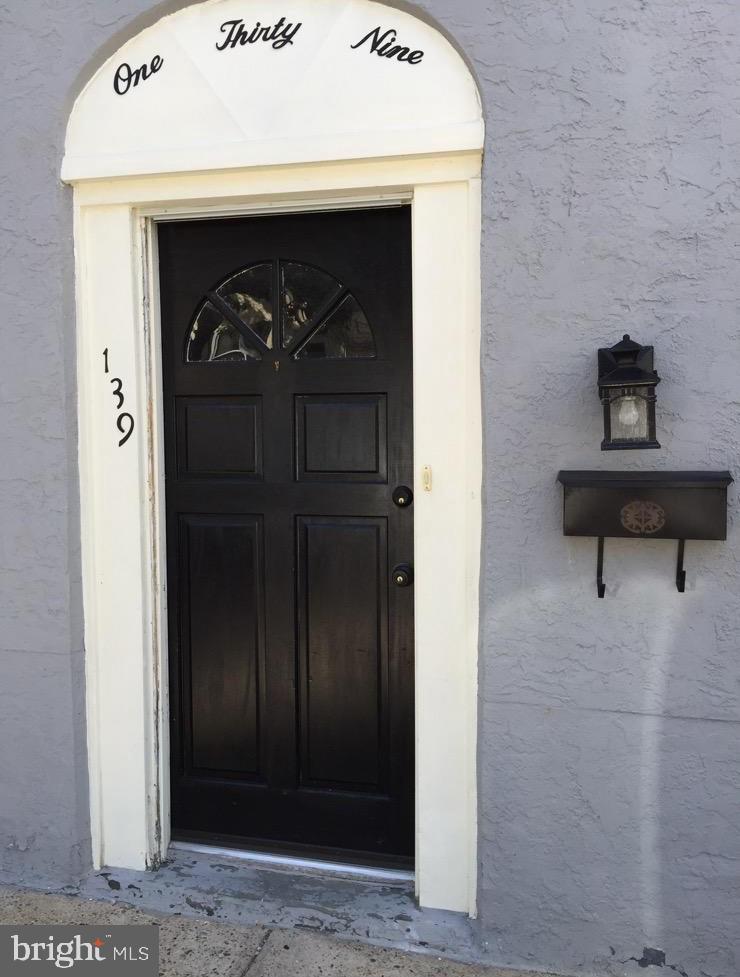 MANAYUNK - Residential Lease