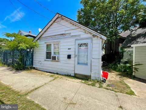 Photo of 409 W Powell St, MILLVILLE, NJ 08332 (MLS # NJCB2027064)