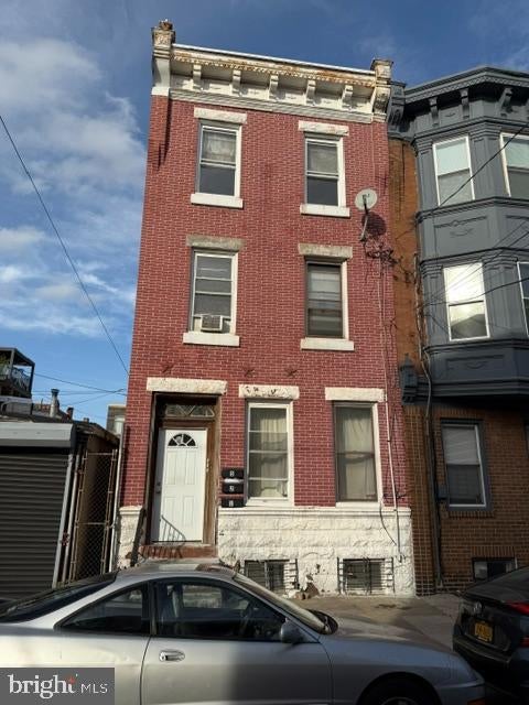 535 DICKINSON STREET
