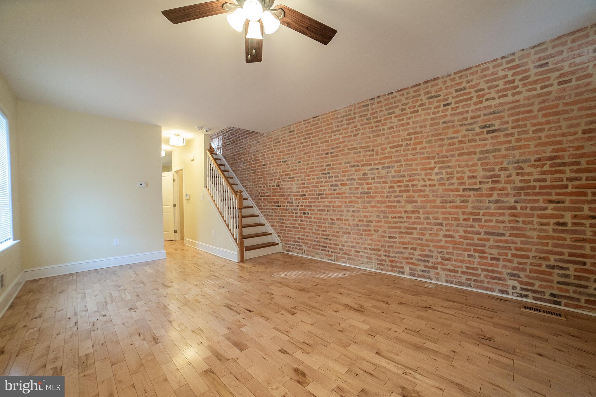 PARK CIRCLE - Residential