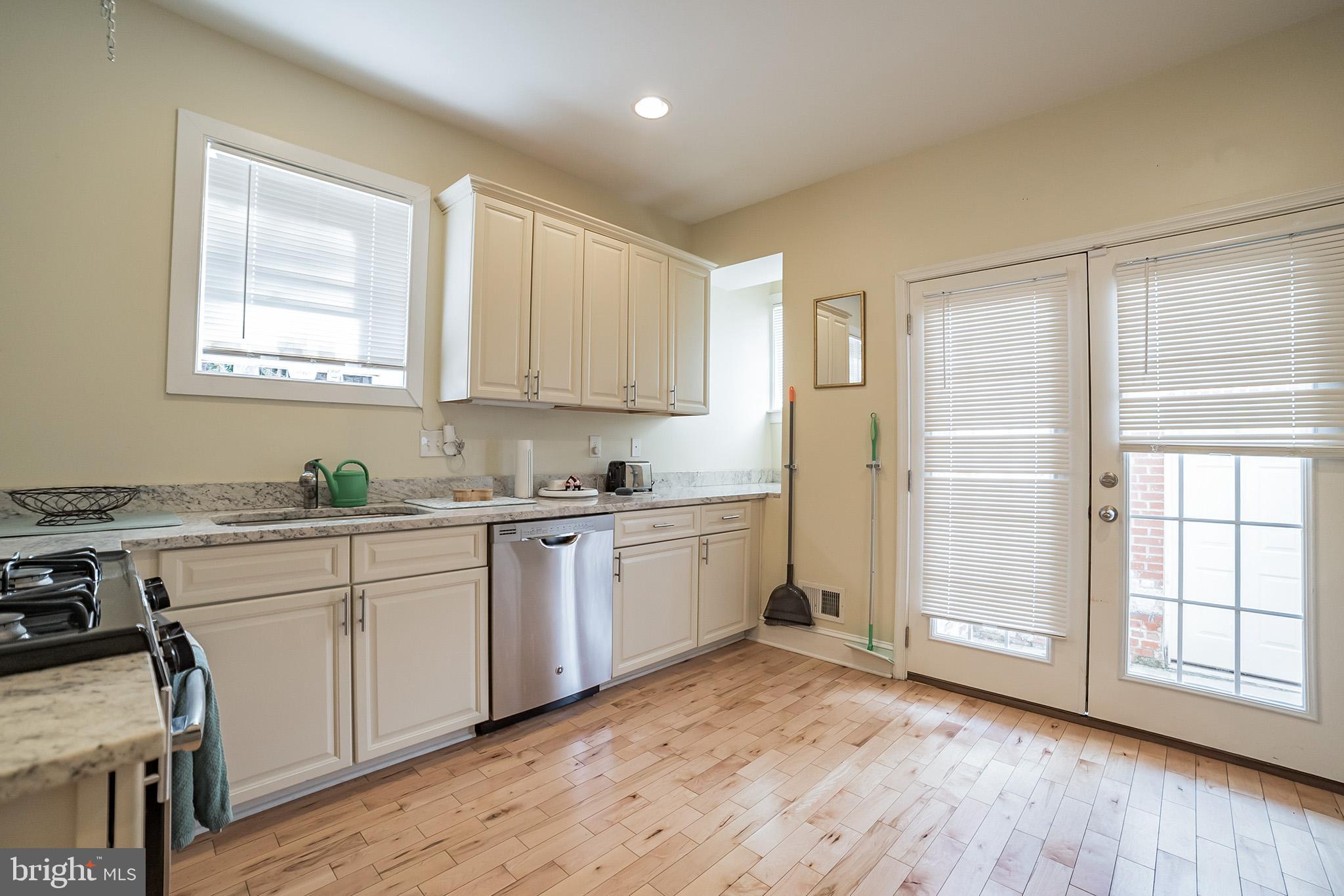 PARK CIRCLE - Residential