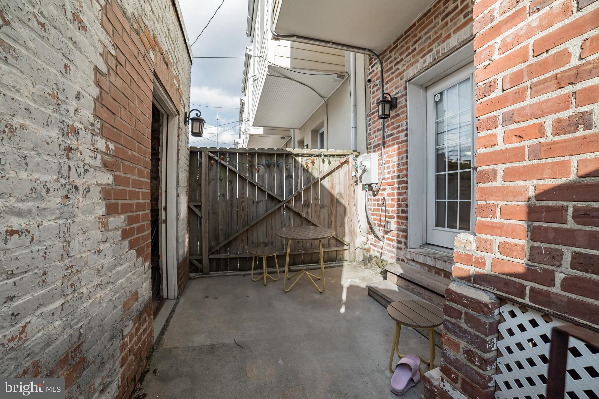 PARK CIRCLE - Residential