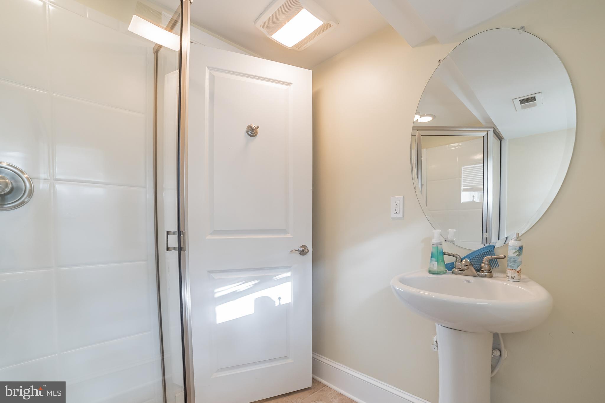 PARK CIRCLE - Residential