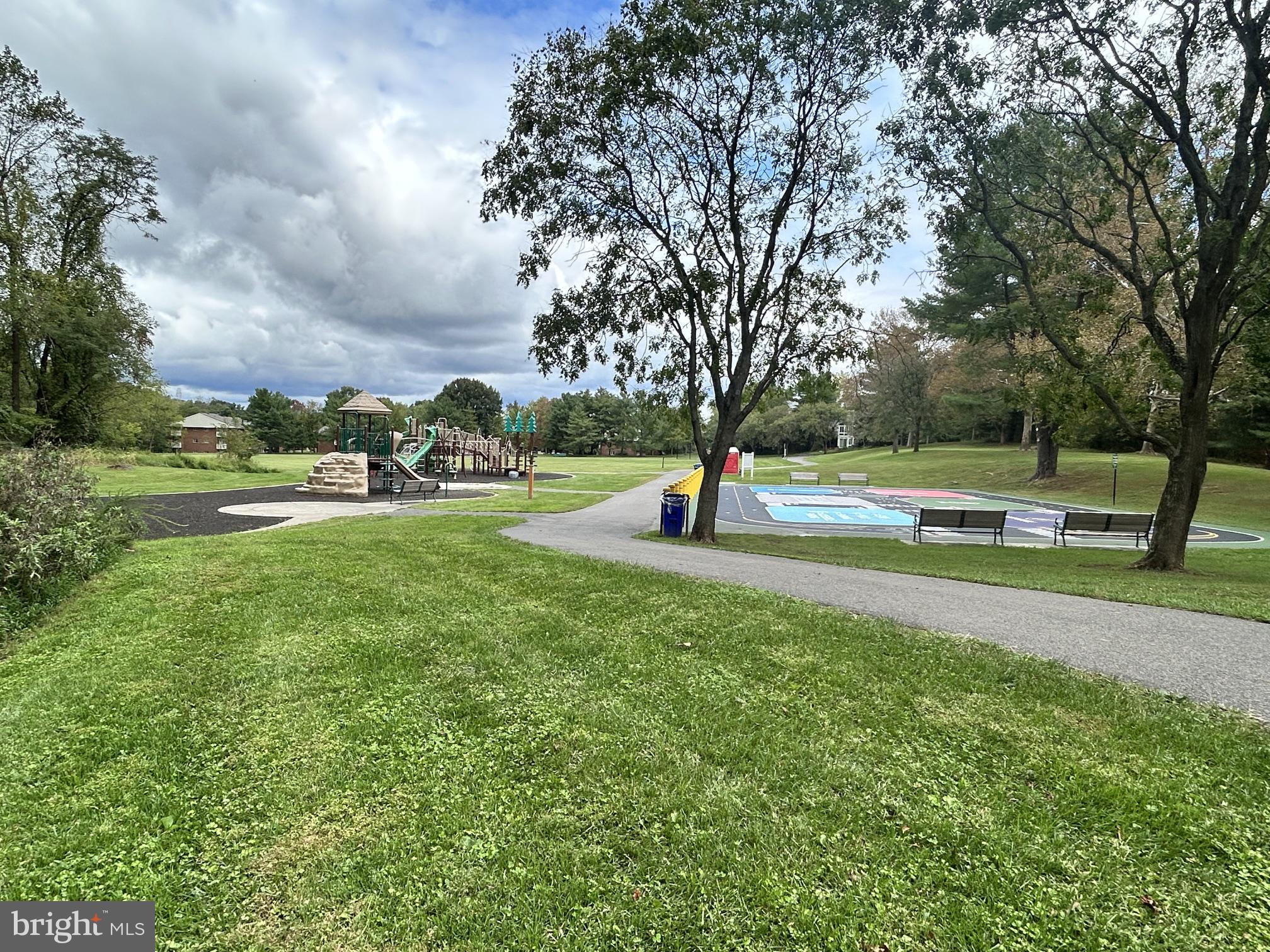 9707 EARLY SPRING WAY