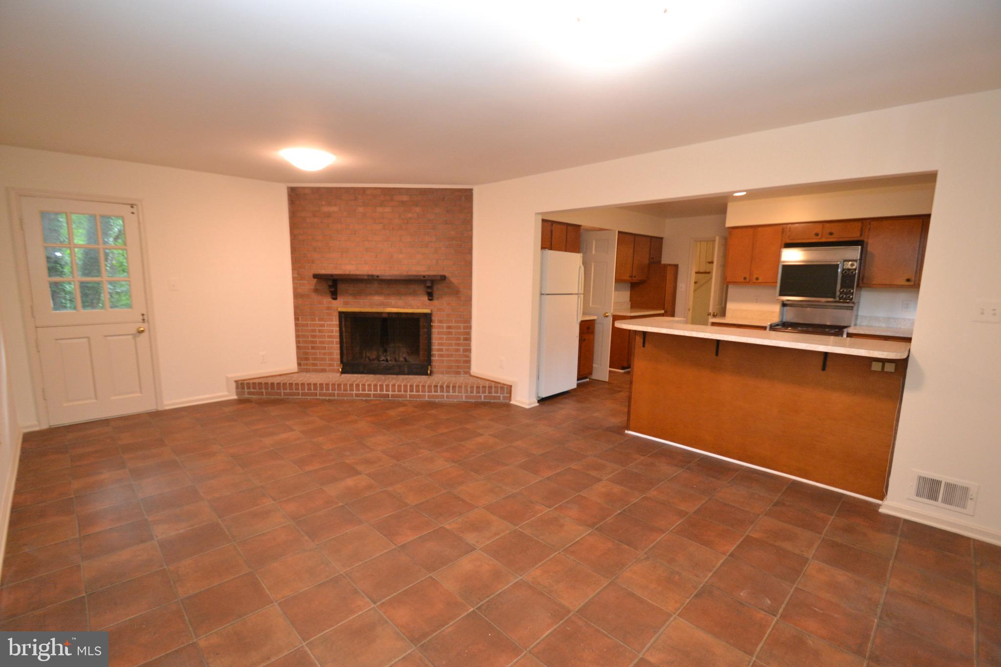 SPRING LAKE - Residential Lease