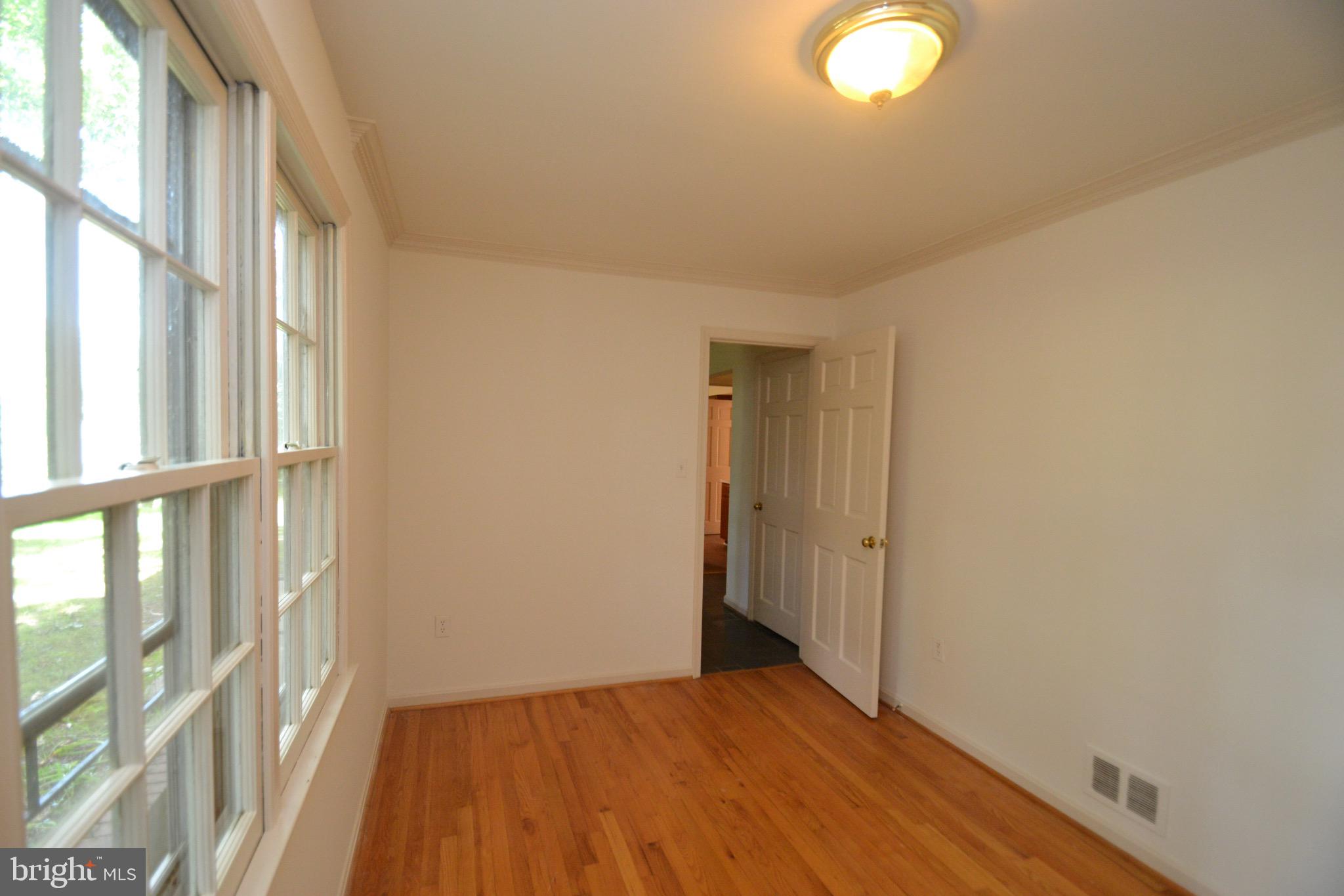 SPRING LAKE - Residential Lease