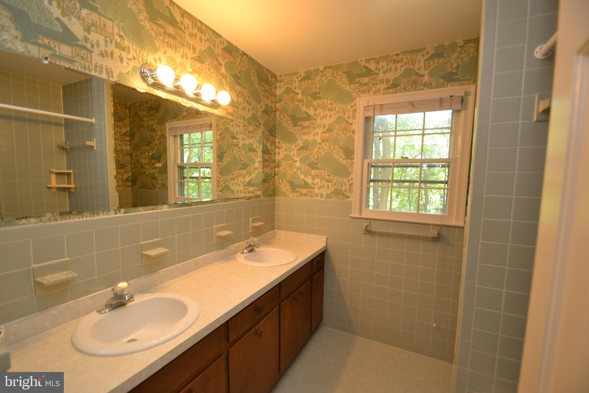 SPRING LAKE - Residential Lease