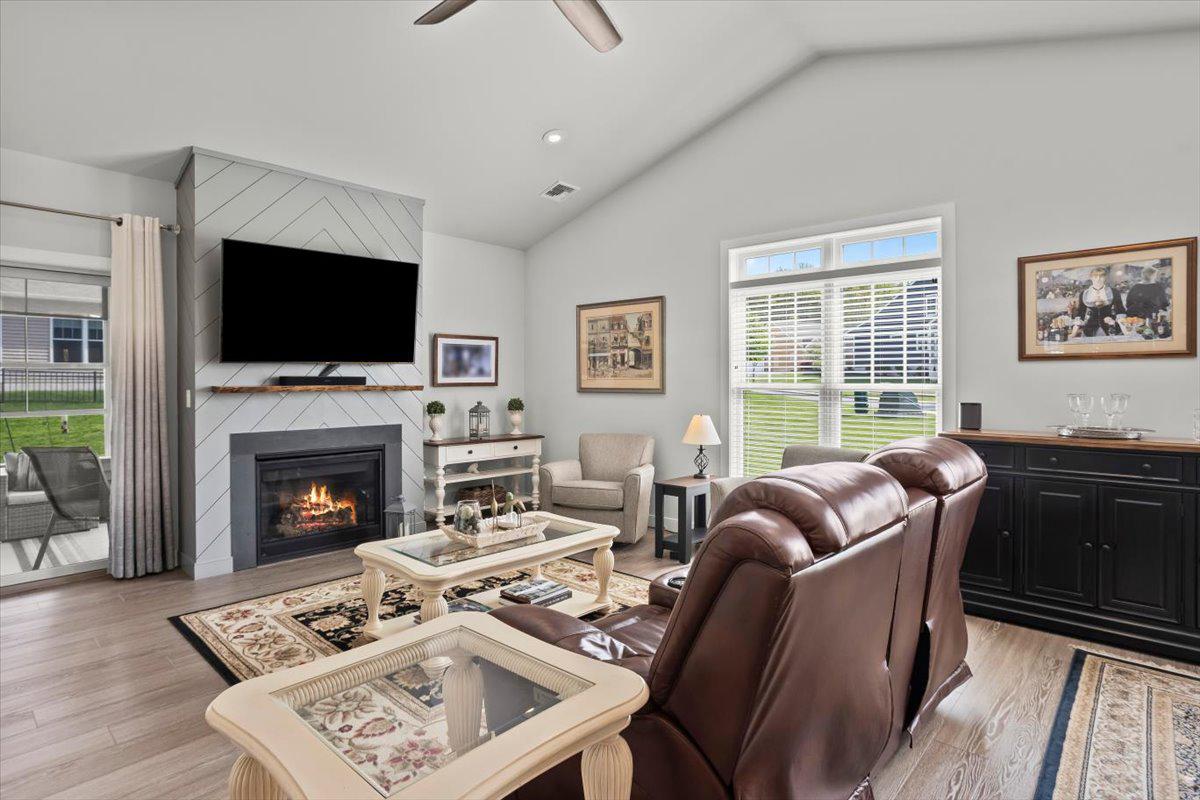 ALDEN PLACE AT CORNWALL - Residential