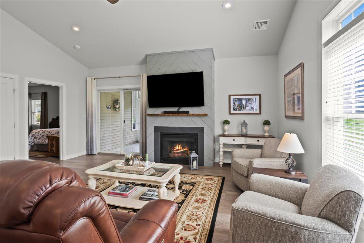 ALDEN PLACE AT CORNWALL - Residential