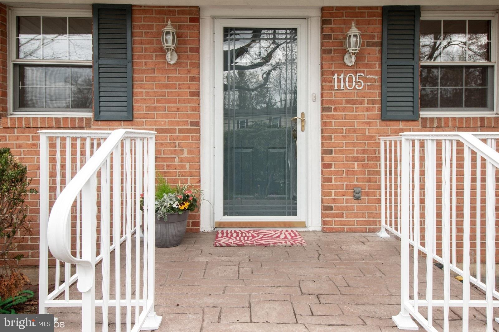 1105 HEARTWOOD DRIVE