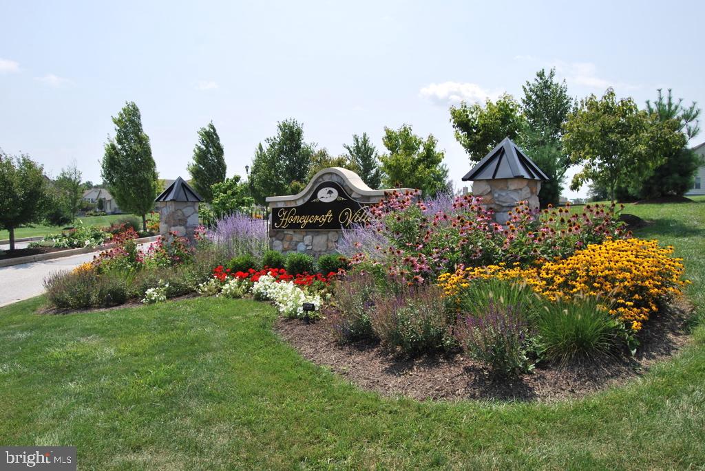 HONEYCROFT VILLAGE - Residential