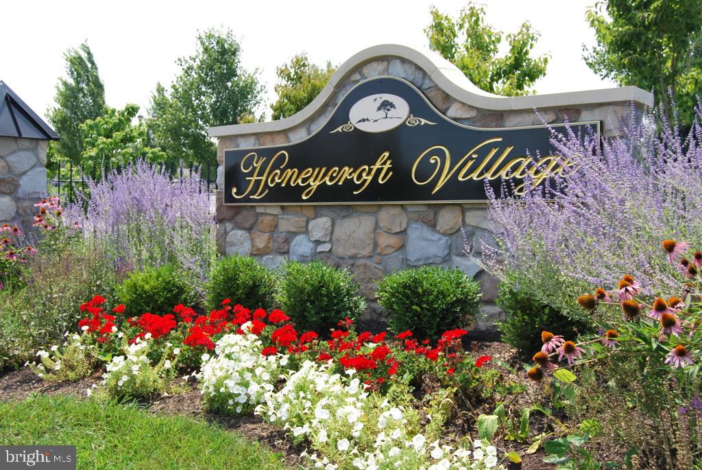 HONEYCROFT VILLAGE - Residential