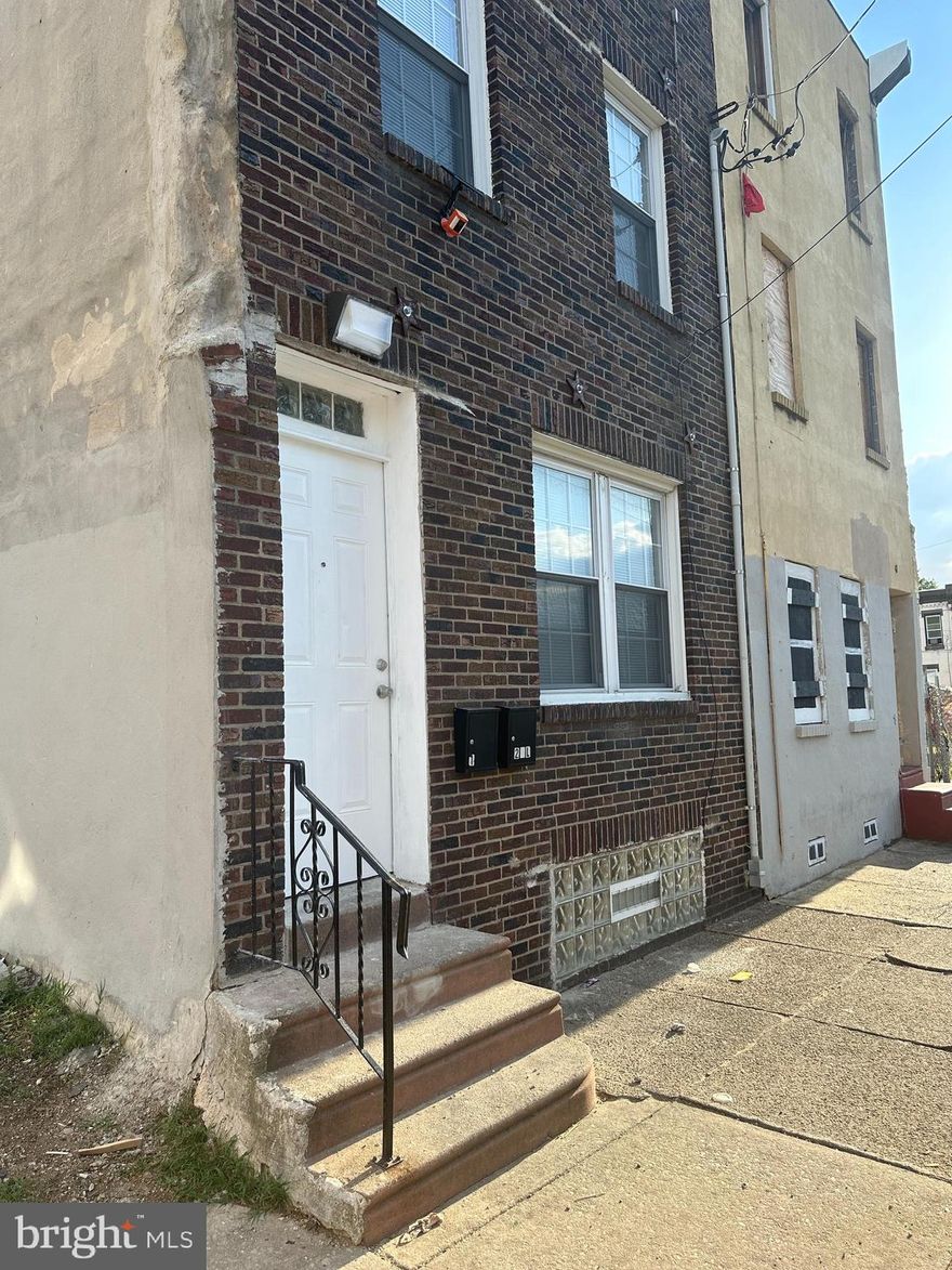 Welcome to this beautifully renovated, move-in-ready duplex in the heart of Philadelphia!
This turnkey property offers exceptional cash flow and low overhead—perfect for both homeowners and savvy investors. Live in one unit and rent out the other for steady passive income! Spanning three stories, the duplex features two spacious units with bright, airy rooms, functional layouts, and generous living areas that provide flexibility and comfort. Unit 1: First-floor 1-bedroom, 1-bathroom apartment with in-unit washer and dryer, exclusive access to the backyard, and an unfinished basement for extra storage. Unit 2: Bi-level 2-bedroom, 1-bathroom apartment with laundry hookups, offering ample space and natural light. Located in a rapidly developing neighborhood with easy access to public transportation, parks, grocery stores, shops, and restaurants—all within walking distance. “side yard not included but can be obtain by the city side yard program”