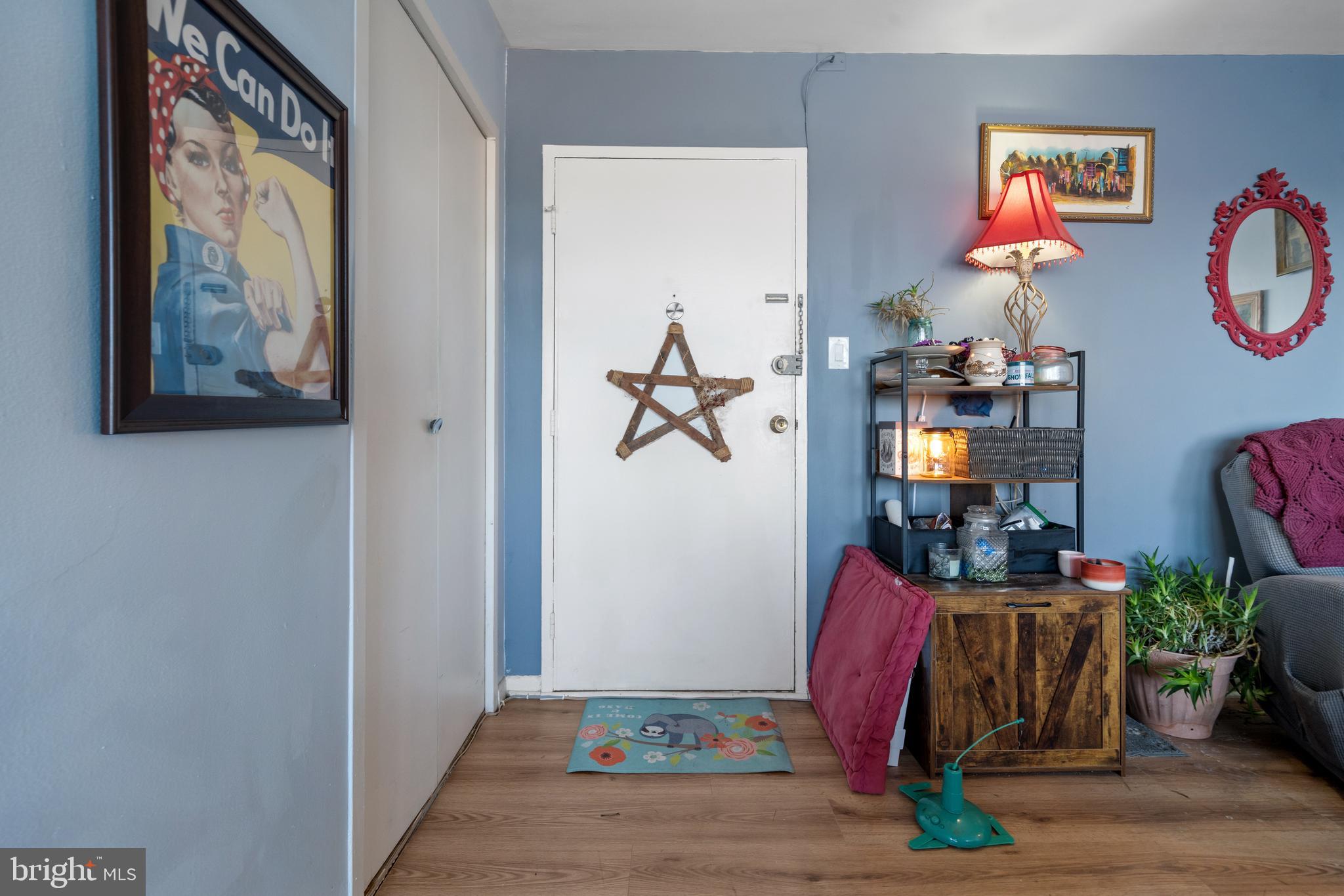 THE SEASONS - Residential