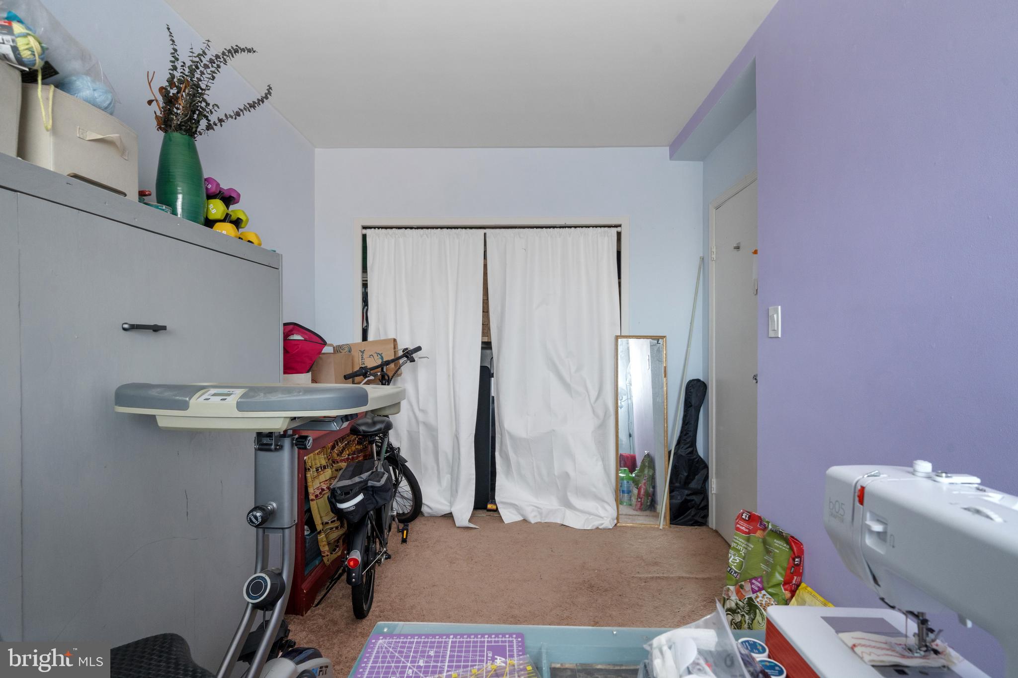 THE SEASONS - Residential