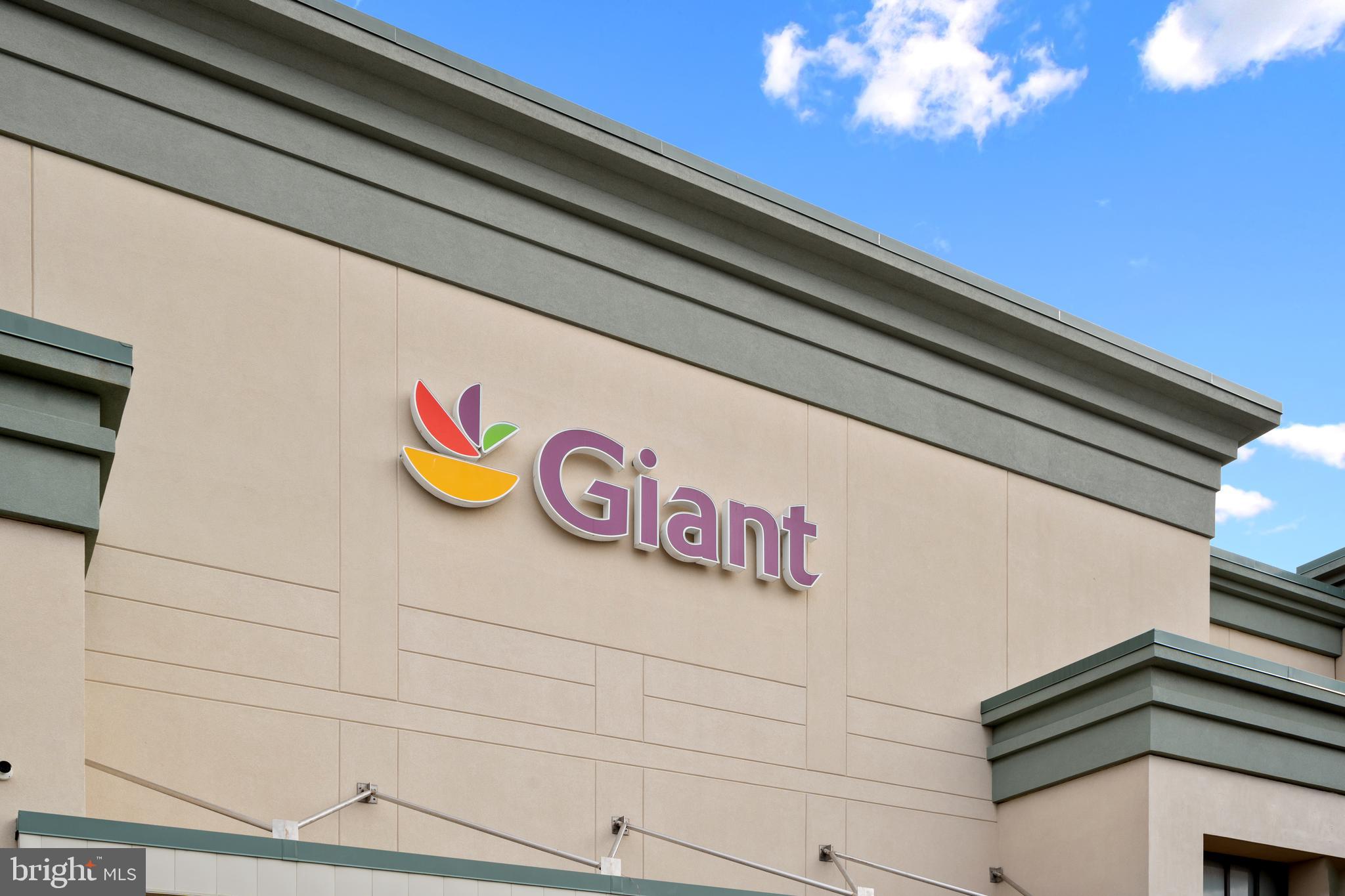 THE SEASONS - Residential